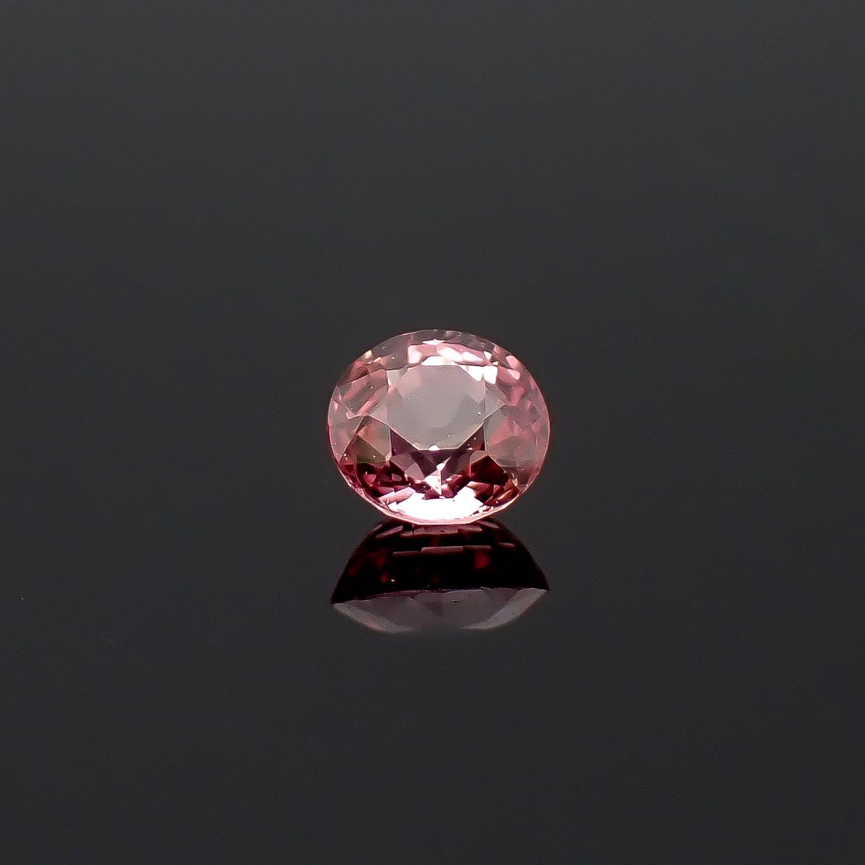 パパラチャサファイア(宝石名サファイア/別名パパラチャ・サファイア)スリランカ産 DGL鑑付 0.176ct / 3.16x3.21mm前後 [260632266]