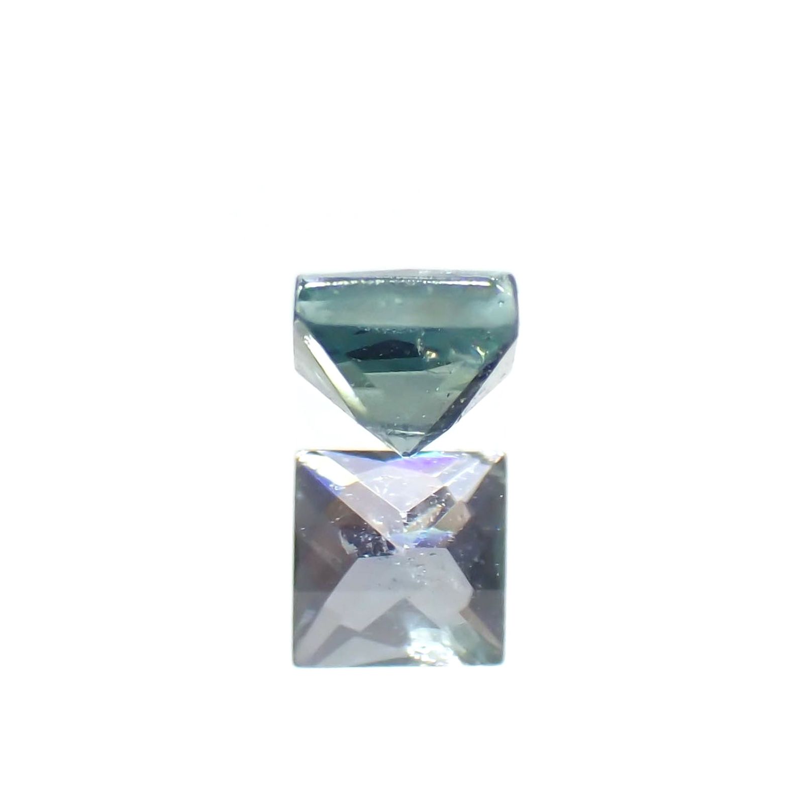 ◇プリンセスカット◇ブルーグリーンコーネルピン タンザニア産 0.096ct / 2.3x2.3mm前後 [260222852]