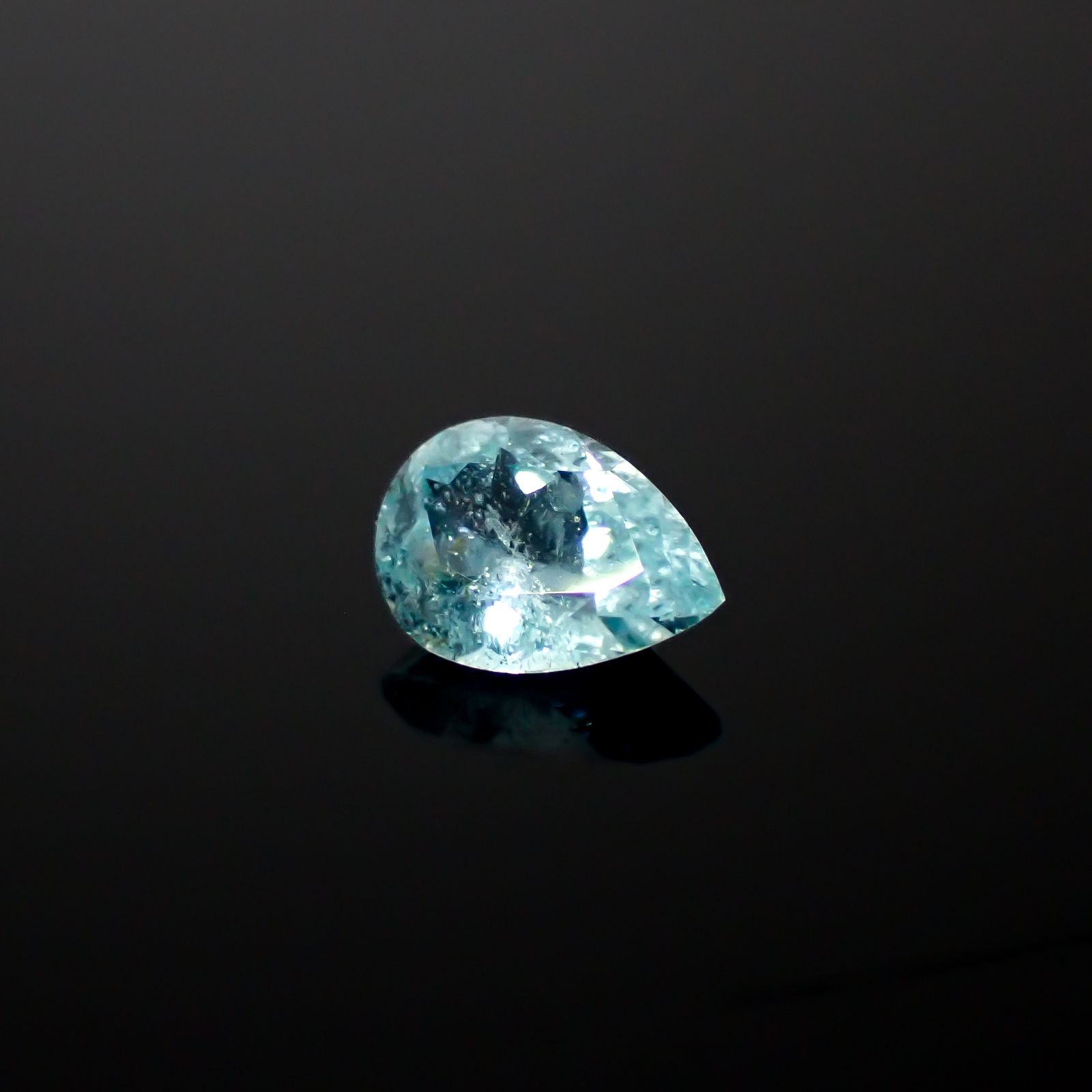 パライバトルマリン ブラジル産 0.33ct[240928744]5.6x4mm前後