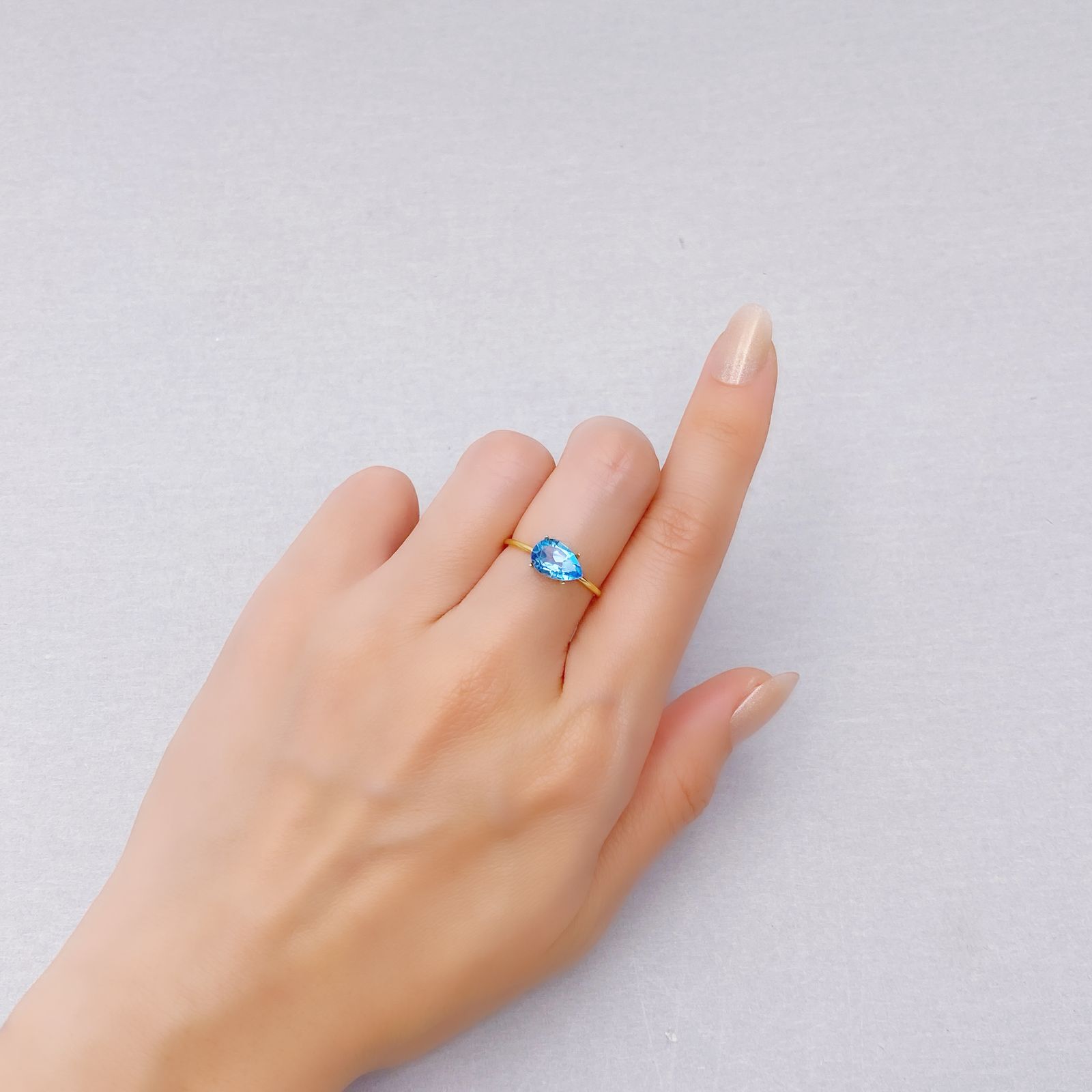 スイスブルートパーズ ブラジル産 1.76ct [241229580]9x6.2mm前後
