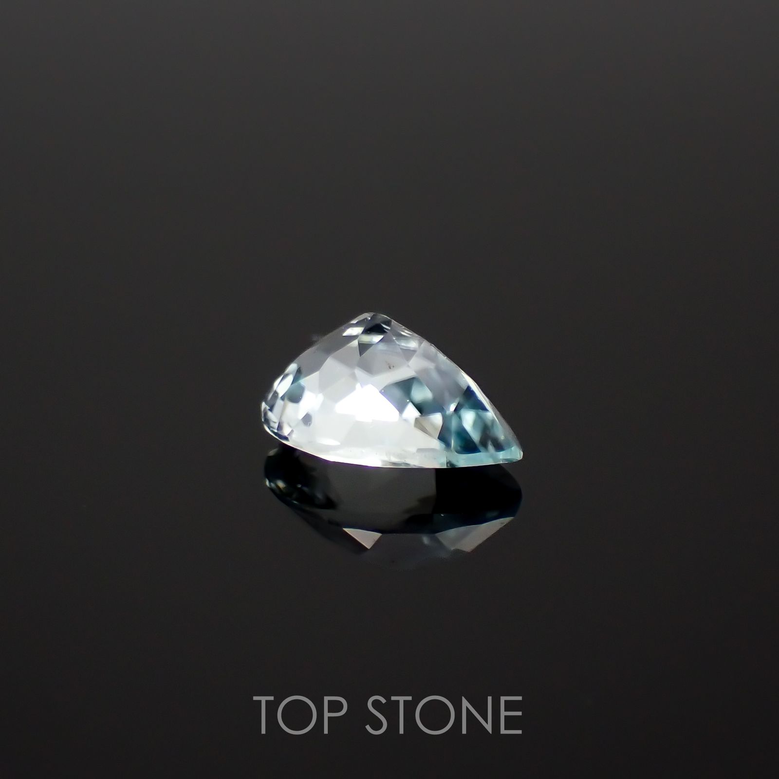 モンテブラサイト(宝石名モンテブラサイト)マダガスカル産 1.15ct 識別済[230120289]8.3x5.9mm前後