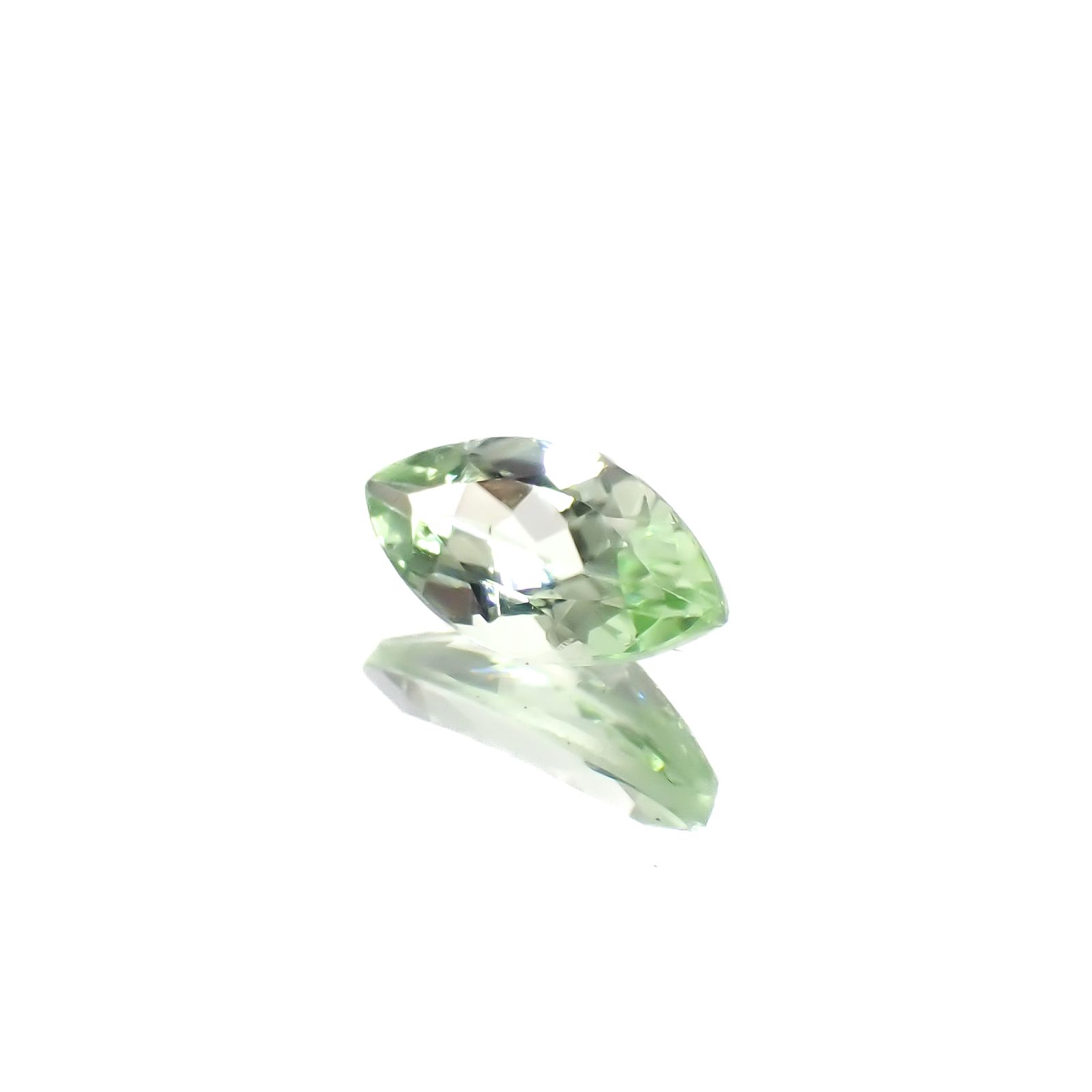 ミントペリドット パキスタン/ノルウェー産 0.59ct[240728560]8x4.1mm前後
