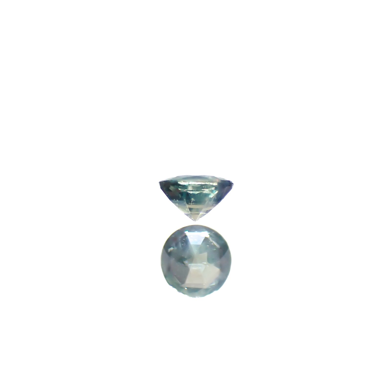 アレキサンドライトキャッツアイ ブラジル産/EmeraldMains社製 0.038ct[240527599]2.1x2.1mm前後