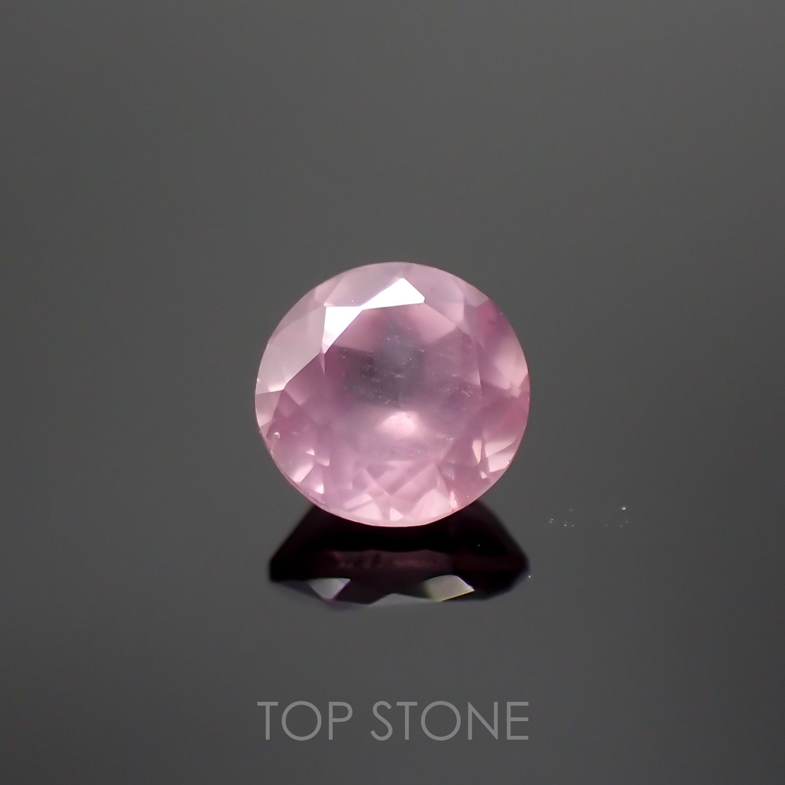 シルキーピンクスピネル(宝石名ピンク・スピネル) タンザニア産 0.42ct 識別済[210812910]4.4×4.4mm前後