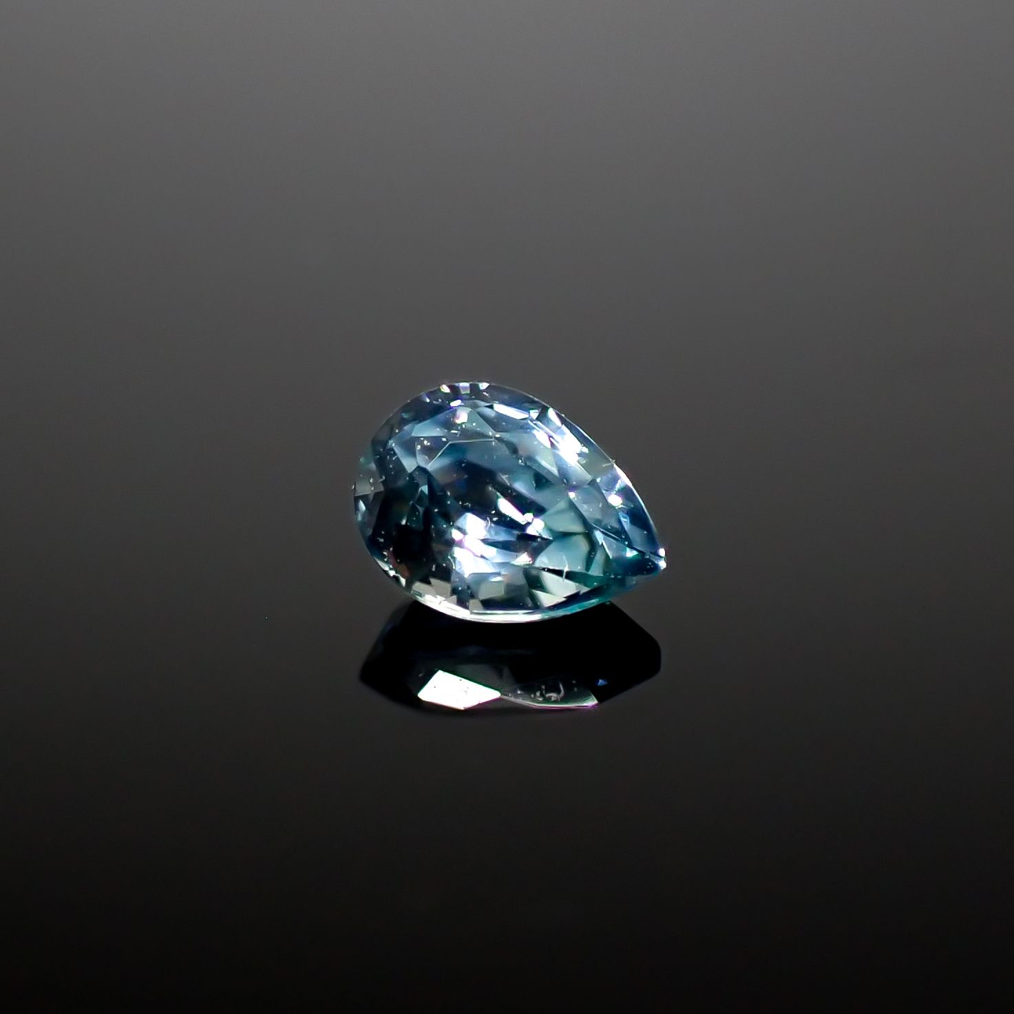 モンタナサファイア アメリカ・モンタナ州産 0.21ct[240928864]4.1x3mm前後