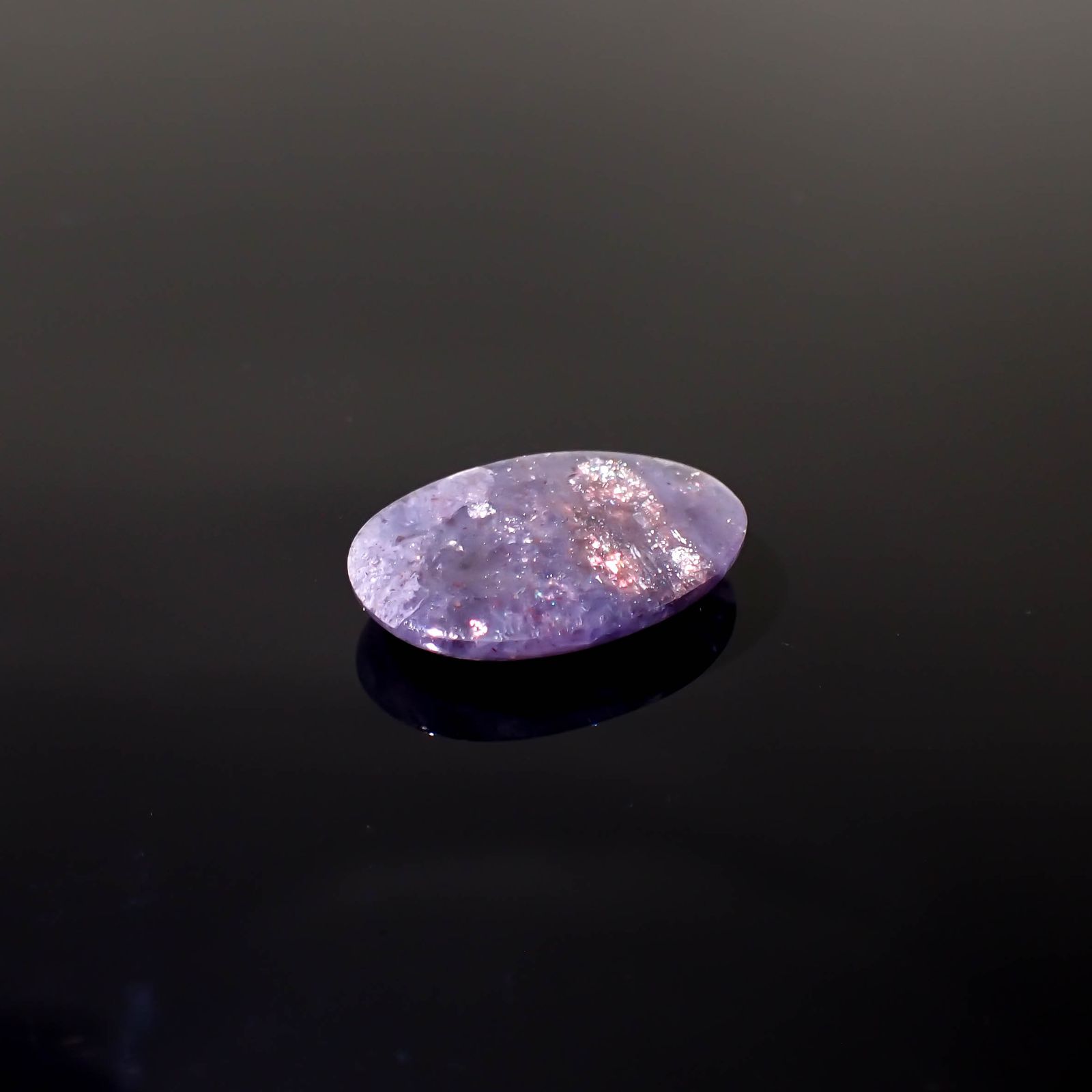 最高品質ブラッドショットアイオライト(Bloodshot Iolite