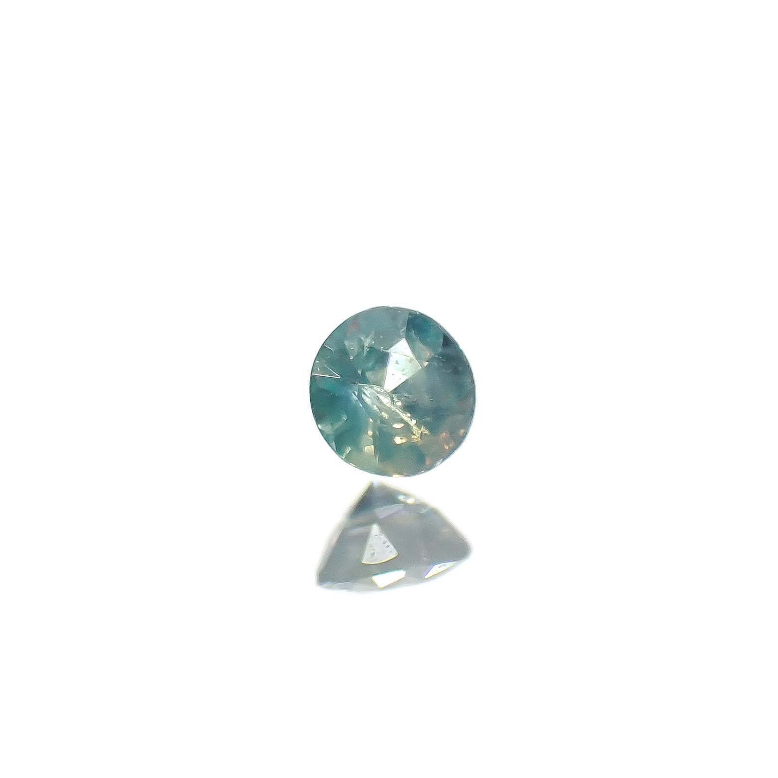 シルキーアレキサンドライト ブラジル産/EmeraldMains社製 0.043ct[240527613]2.1x2.1mm前後