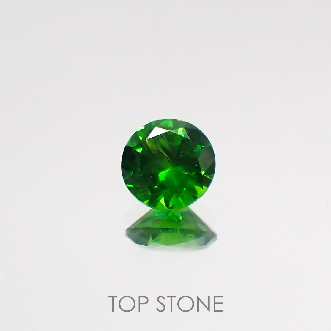 デマントイドガーネット(宝石名デマントイド・ガーネット) ロシア産 0.200ct ソ付(彩珠)[210711589]3.5×3.5mm前後