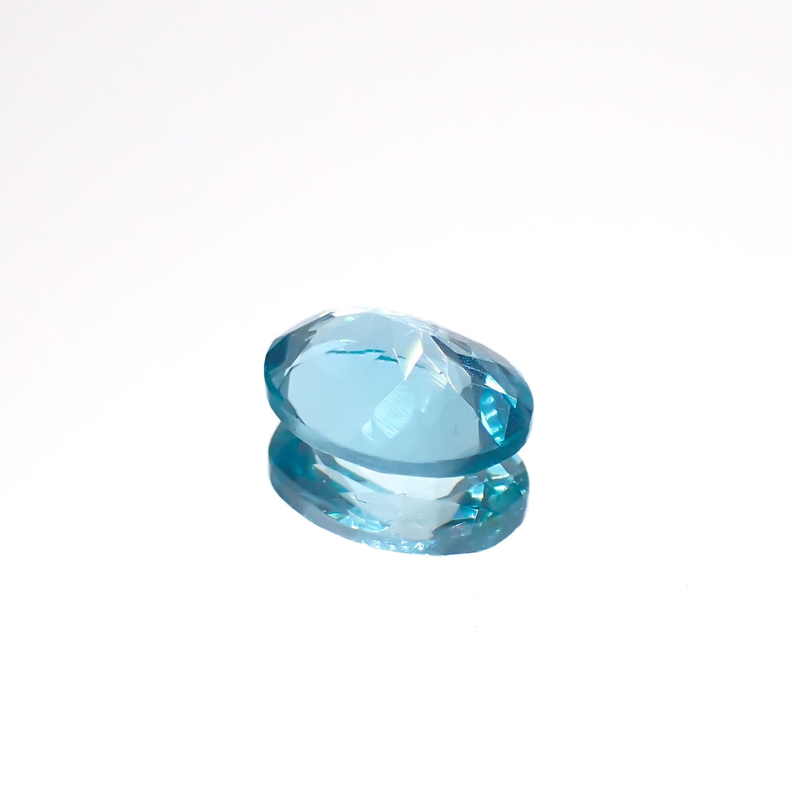 アパタイト(宝石名アパタイト)ブラジル産 1.28ct 識別済[230321342]8x6.1mm前後