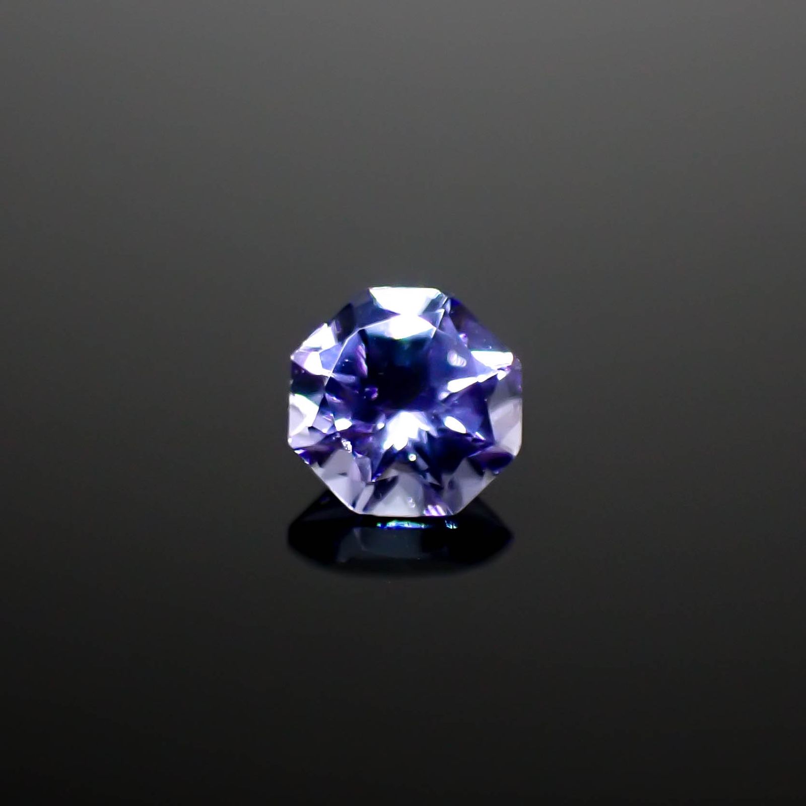 ◇オクタゴンカット◇タンザナイト(宝石名タンザナイト)タンザニア産 0.52ct 識別済[240628129]5x5mm前後