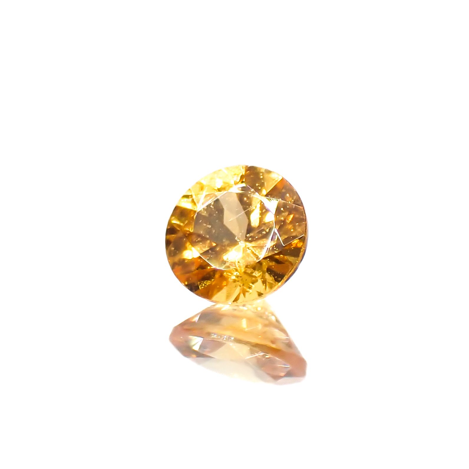 スペサルティンガーネット ナイジェリア産 0.29ct[230923375]3.9x3.8mm前後