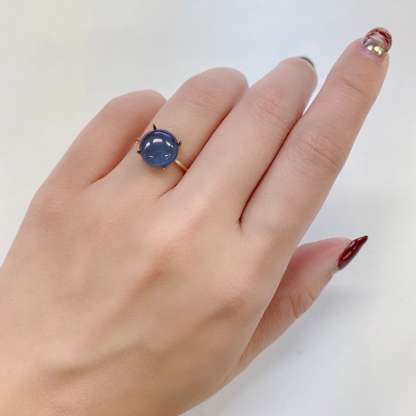 アパタイトキャッツアイ(宝石名ブルー・アパタイト・キャッツアイ)マダガスカル産 3.796ct ソ付(彩珠)[230823096]10.2x10mm前後