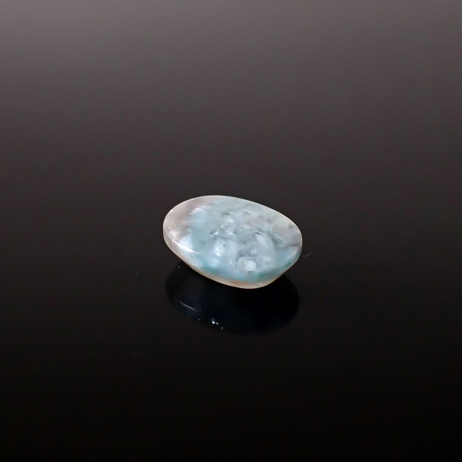 パライバクォーツ ブラジル産 2.39ct / 10.5x7.6mm前後 [260331862]