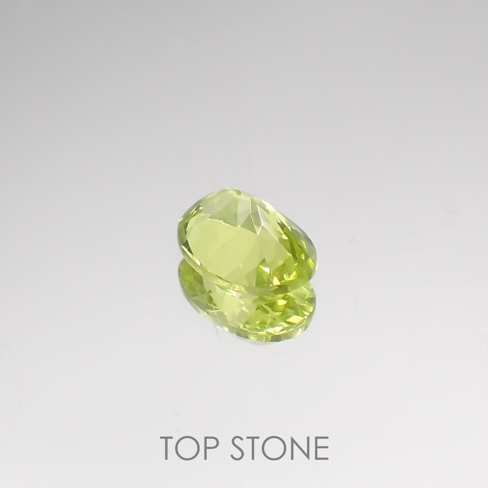 パロットクリソベリル インド産 ルース 0.88ct[210711518]7×5mm前後
