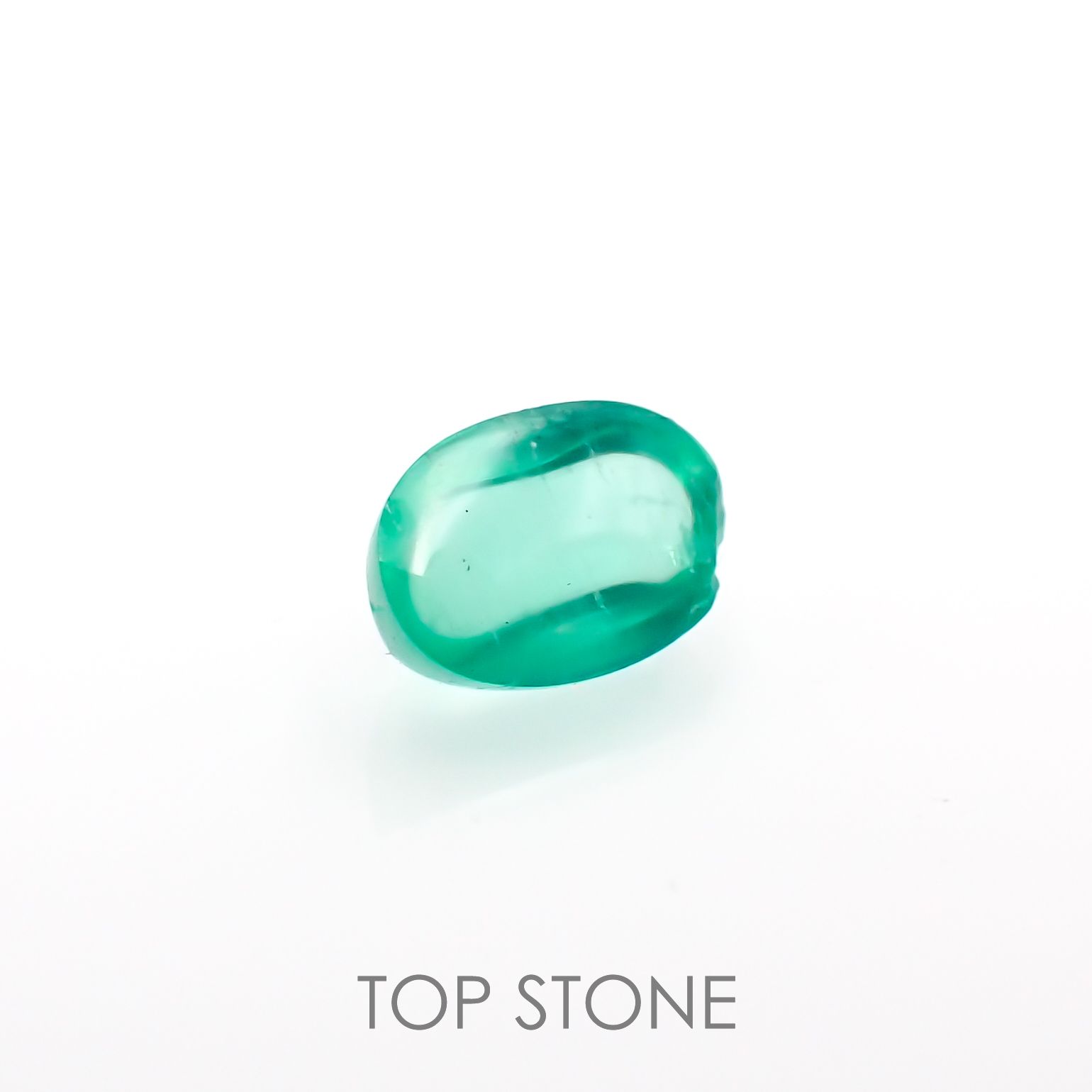エメラルドキャッツアイ(宝石名エメラルド)コロンビア産 0.58ct 識別済[221018911]6.3x4.4mm前後