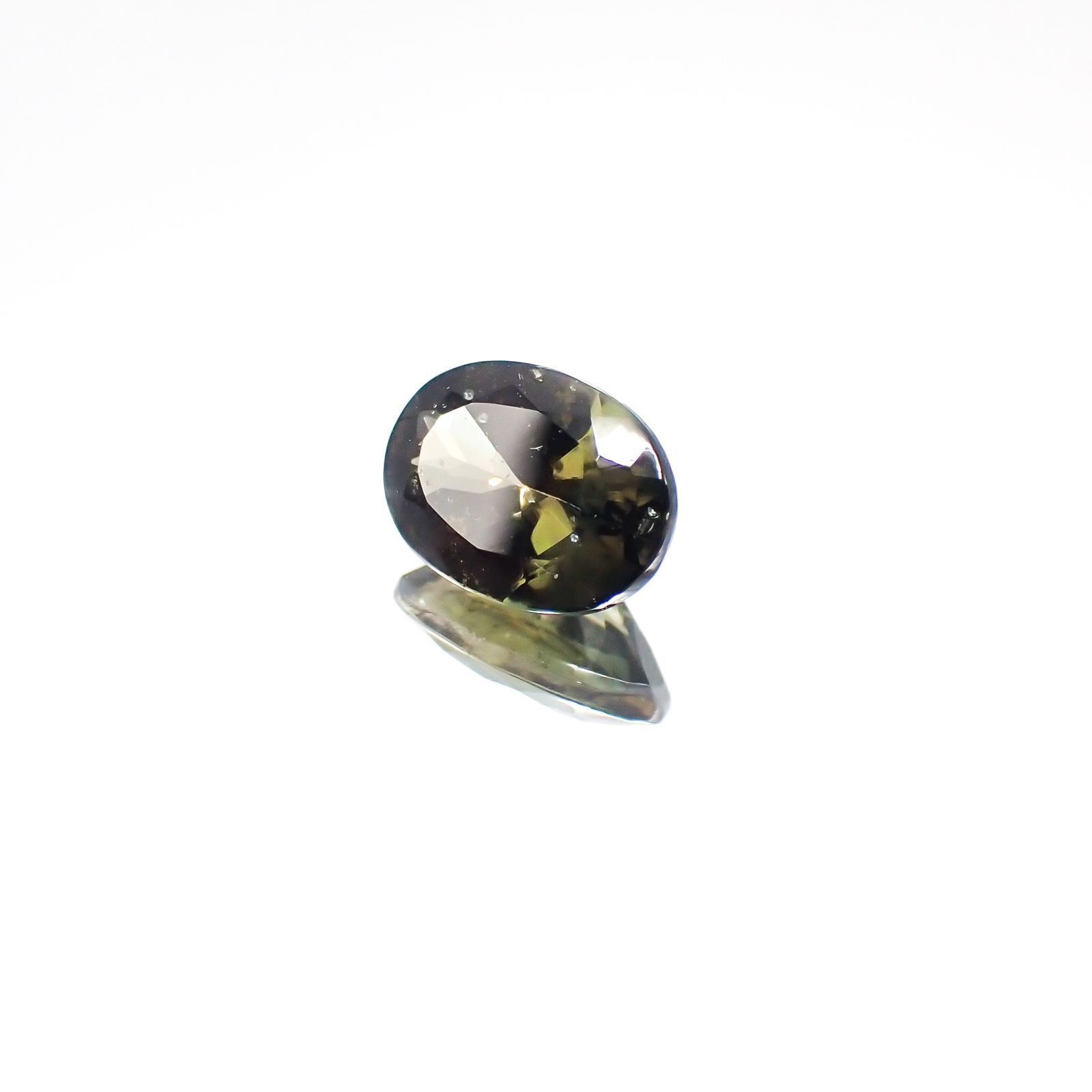 コーネルピン(宝石名コーネルピン)スリランカ産 0.77ct 識別済[230823046]6.9x5mm前後