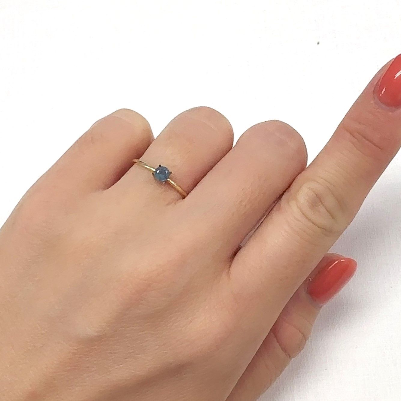 シルキーアレキサンドライト ブラジル・ミナスジェライス州ヘマチタ鉱山産 0.23ct[240929057]3.7x3.7mm前後