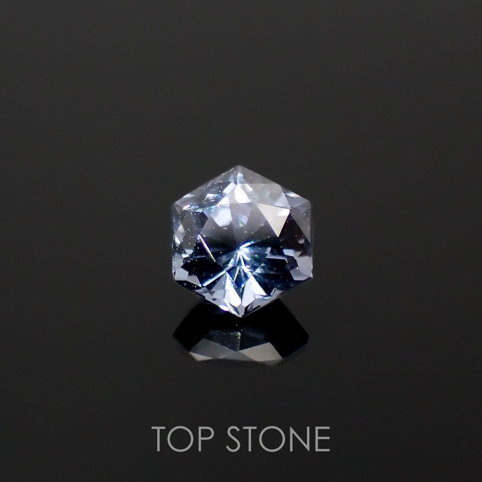 ◇ヘキサゴンカット◇バイオレットスピネル(宝石名スピネル)ビルマ/マダガスカル産 0.44ct 識別済[230220663]4.2x4.2mm前後