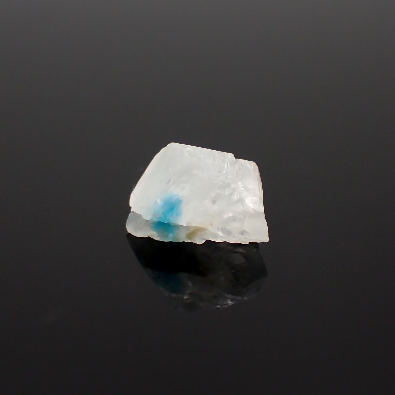 ユークレース 原石 ブラジル産 4.38ct[231023590]12.2x8.2mm前後