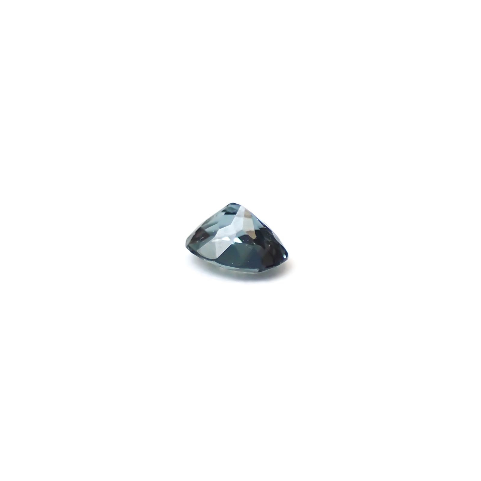 サファリン スリランカ産 0.12ct / 3.4x2.7mm前後 [260432052]