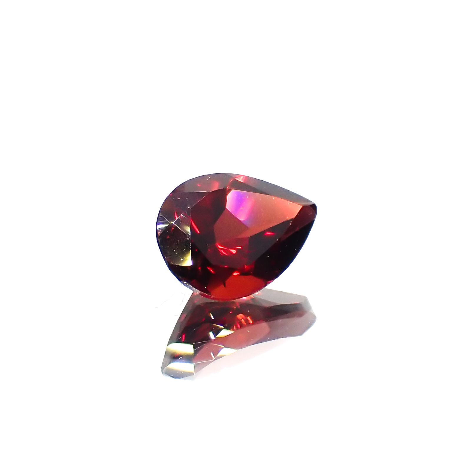 パイラルスパイトガーネット モザンビーク産 0.84ct[230421778]7x5mm前後