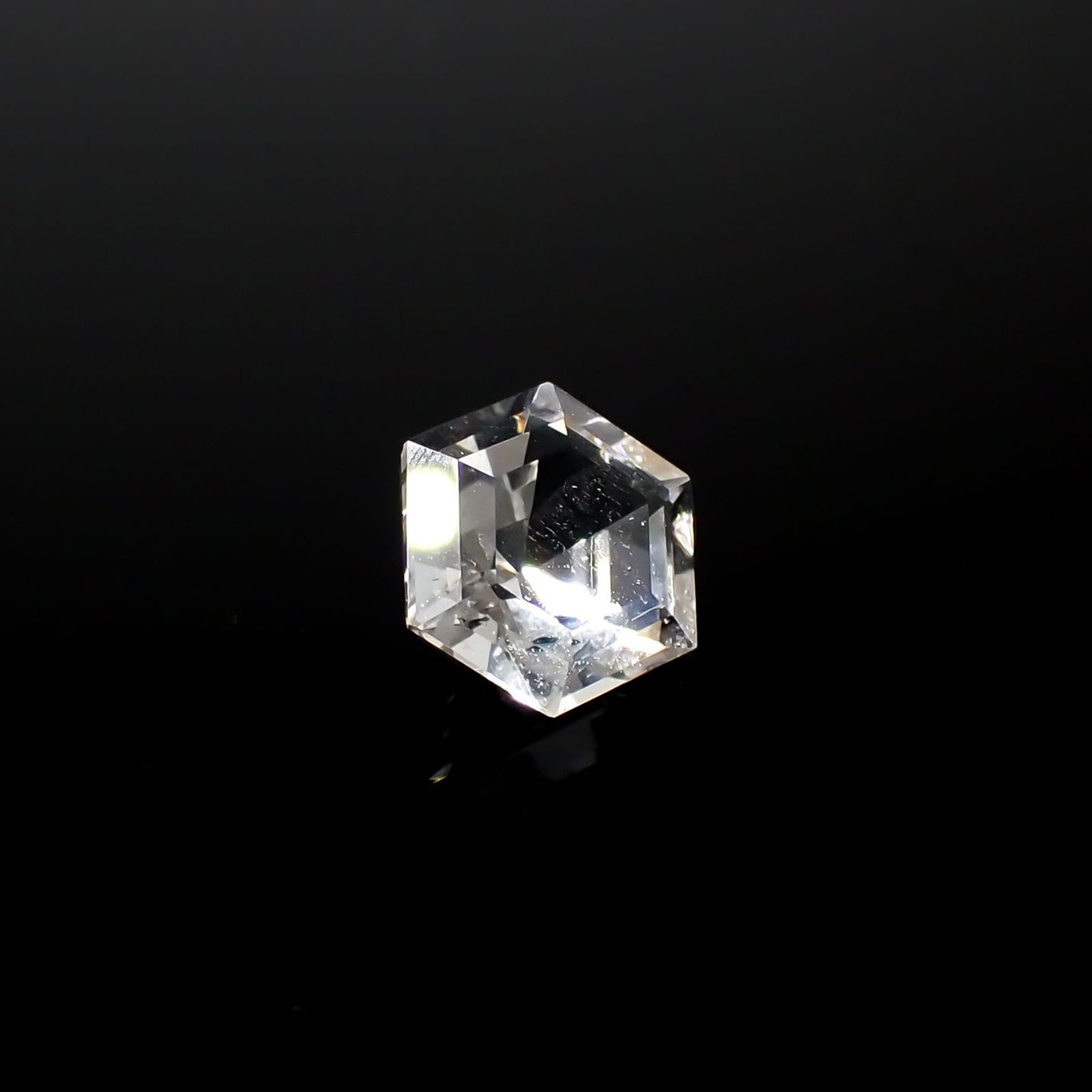 ◇ヘキサゴンカット◇レムリアンシードクリスタル(保証シール付き) ブラジル産 1.15ct [240326840]7x6.8mm前後