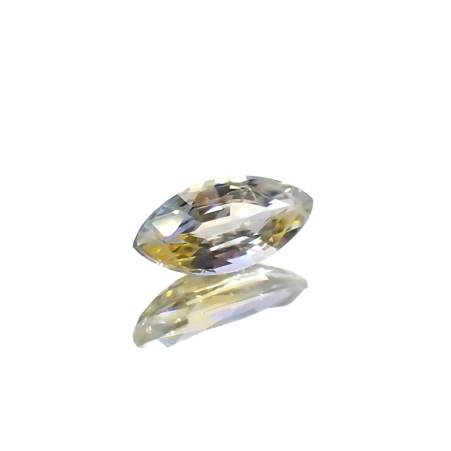 バイカラーサファイア(宝石名サファイア)スリランカ 0.38ct 識別済[230823024]6.8x3.1mm前後