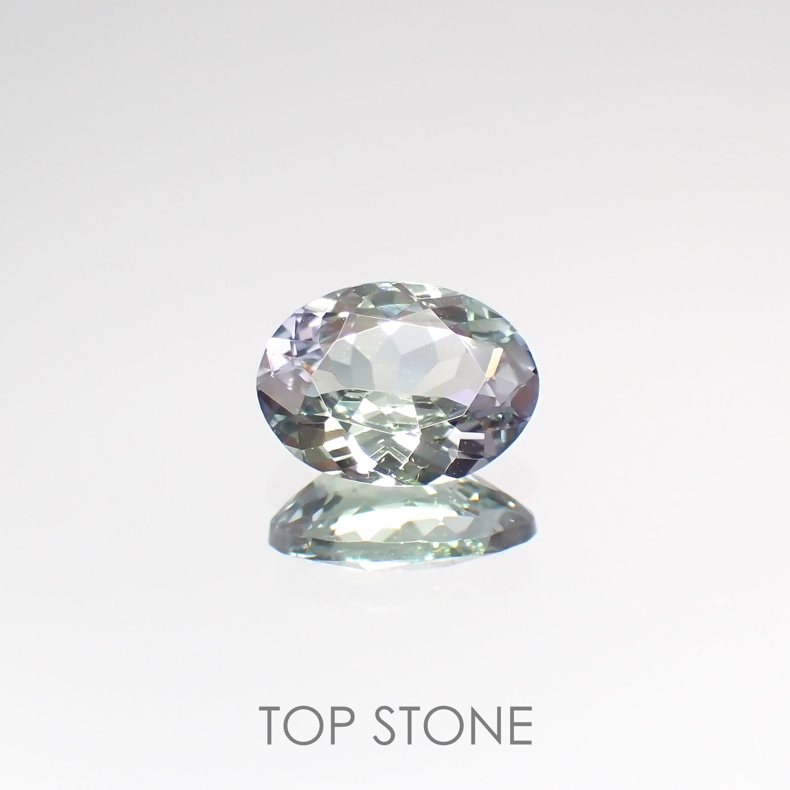 バイカラータンザナイト(宝石名バイカラー・ゾイサイト) タンザニア産 1.09ct 識別済[210812643]7.8×5.9mm前後