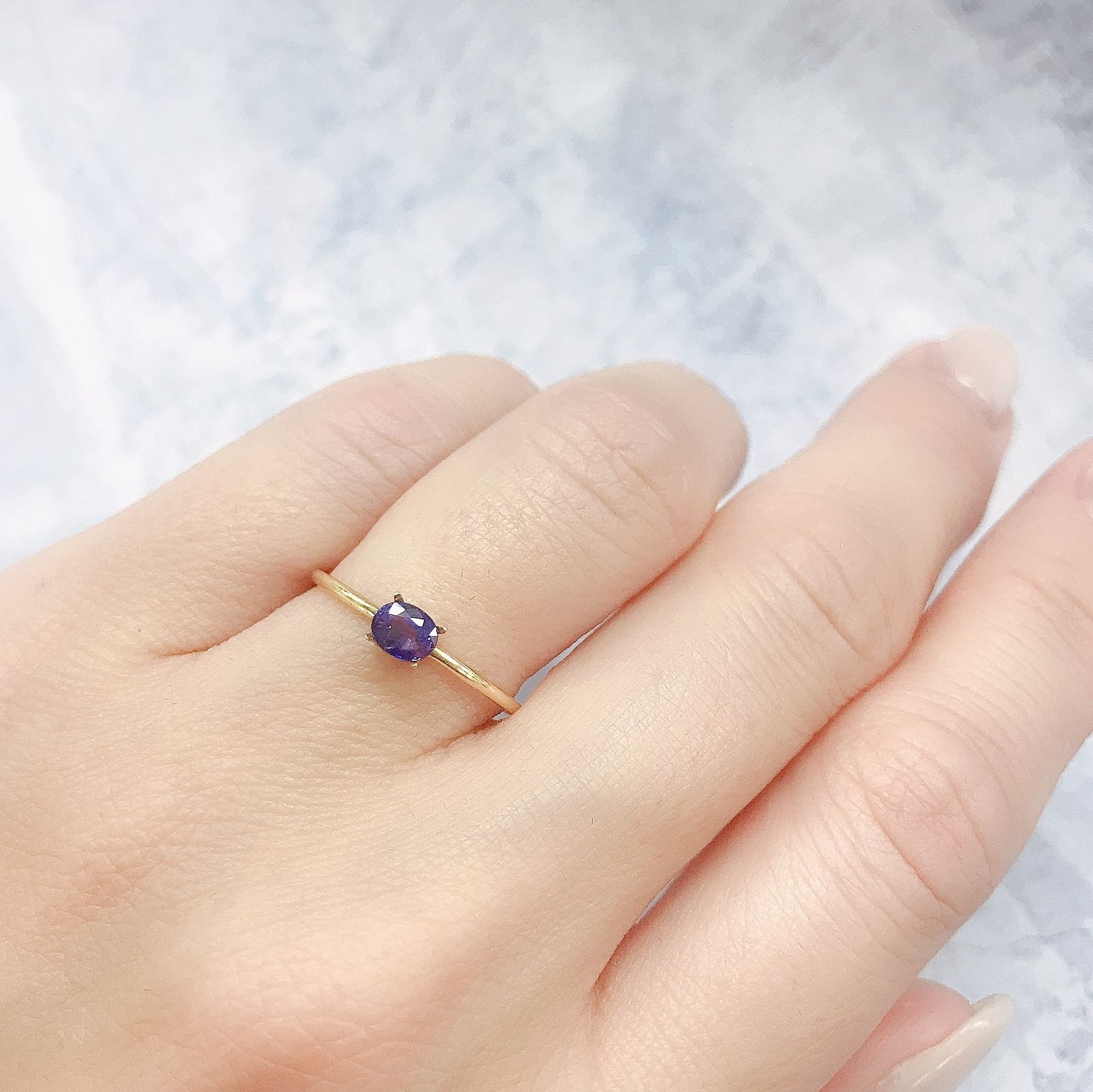 バイカラーサファイア(宝石名サファイア)タンザニア産 0.34ct 識別済[220616195]4.4x3.5mm前後