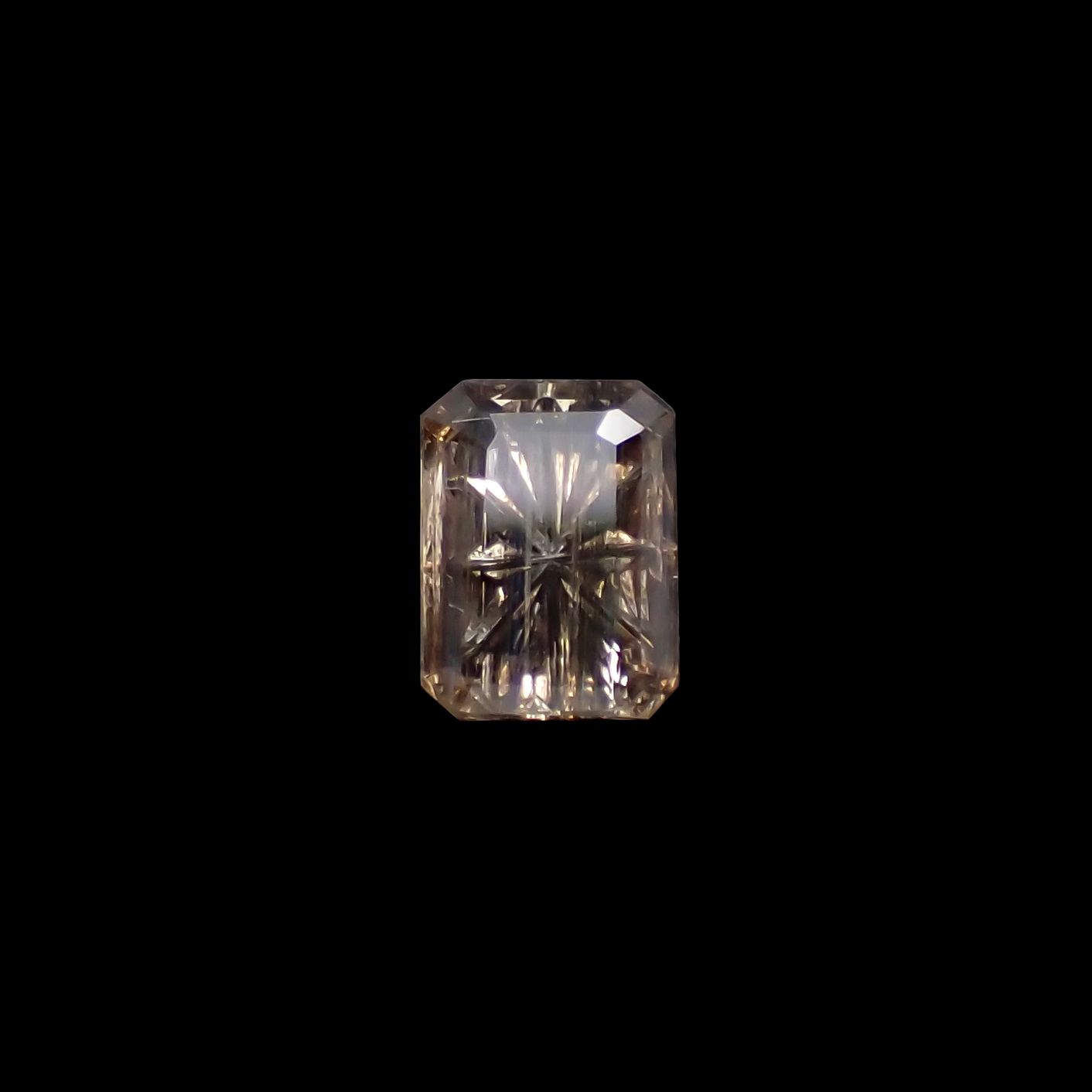◇甲州貴石切子Plus Three◇レインボースキャポライト カード付き ブラジル産 1.32ct[230321256]8x6mm前後