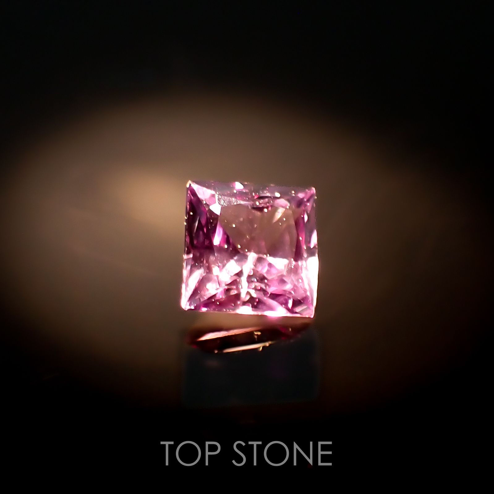 ◇プリンセスカット◇カラーチェンジガーネット アレキタイプ マダガスカル・ベキリー産 0.093ct[230119888]2.5x2.4mm前後