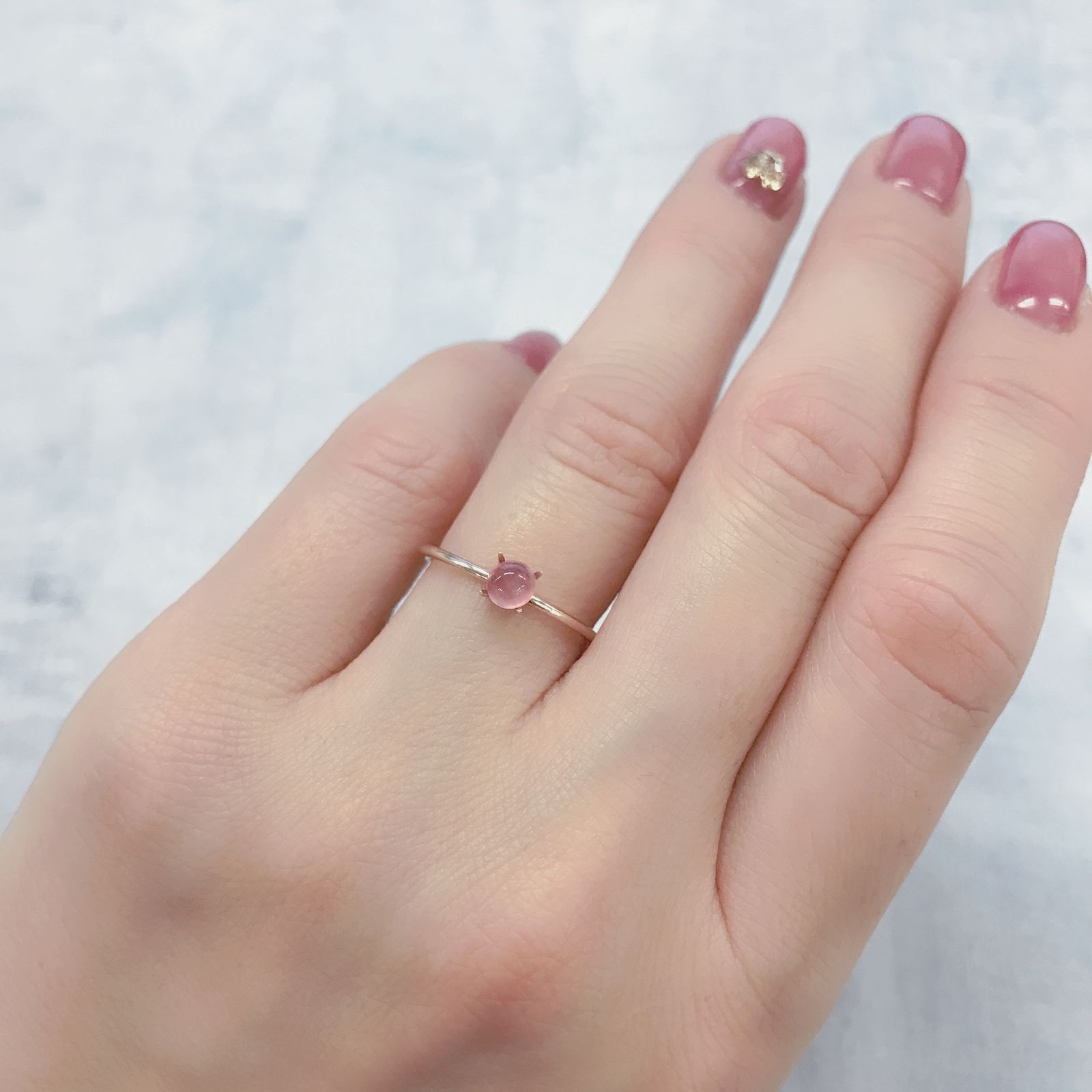 ペツォッタイトキャッツアイ(ラズベリル)(宝石名ペツォッタイト・キャッツアイ)マダガスカル産 0.391ct ソ付(彩珠)[220114347]4x3.9mm前後