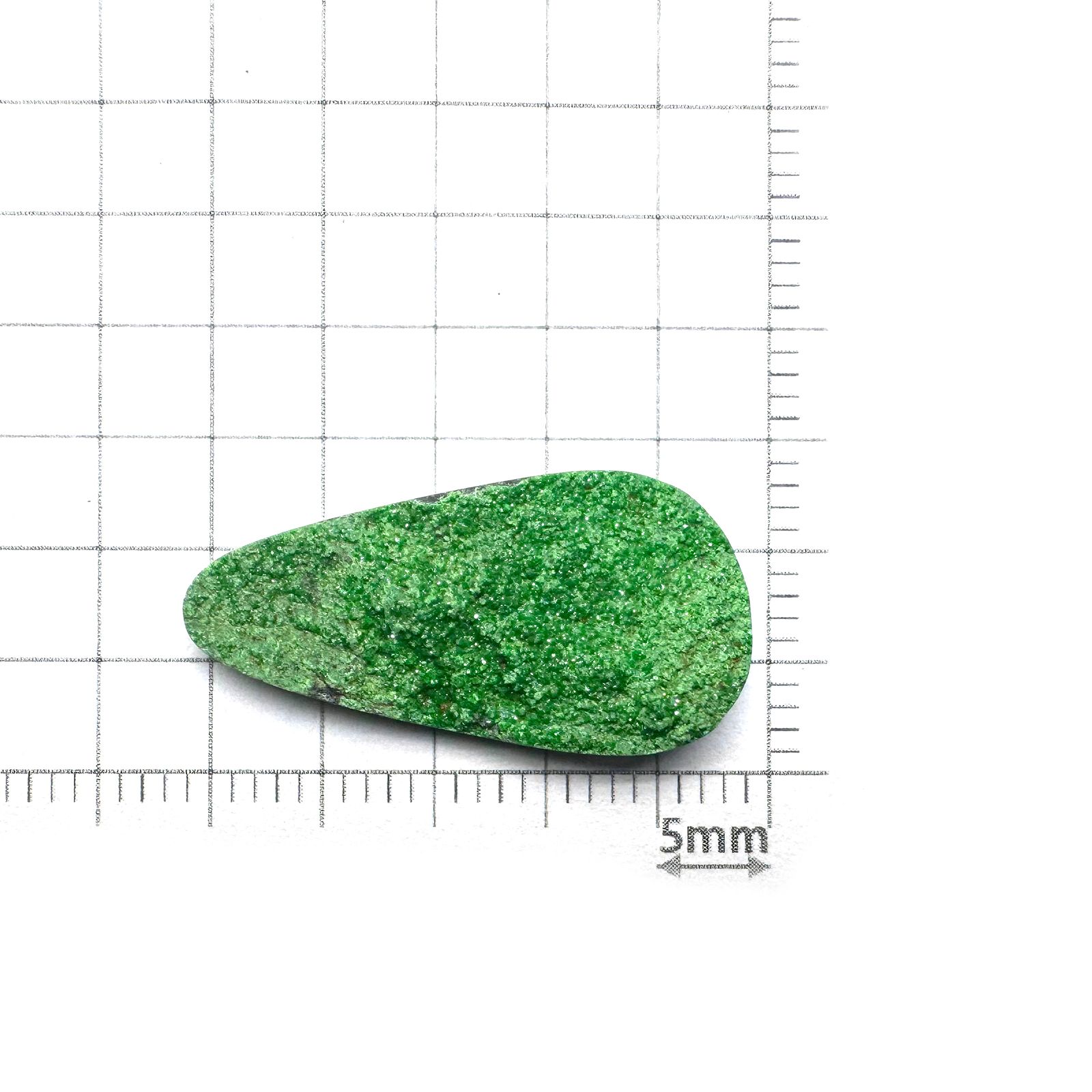 ウバロバイト 原石 ロシア産 10.92ct[240326438]24.7x12.3mm前後