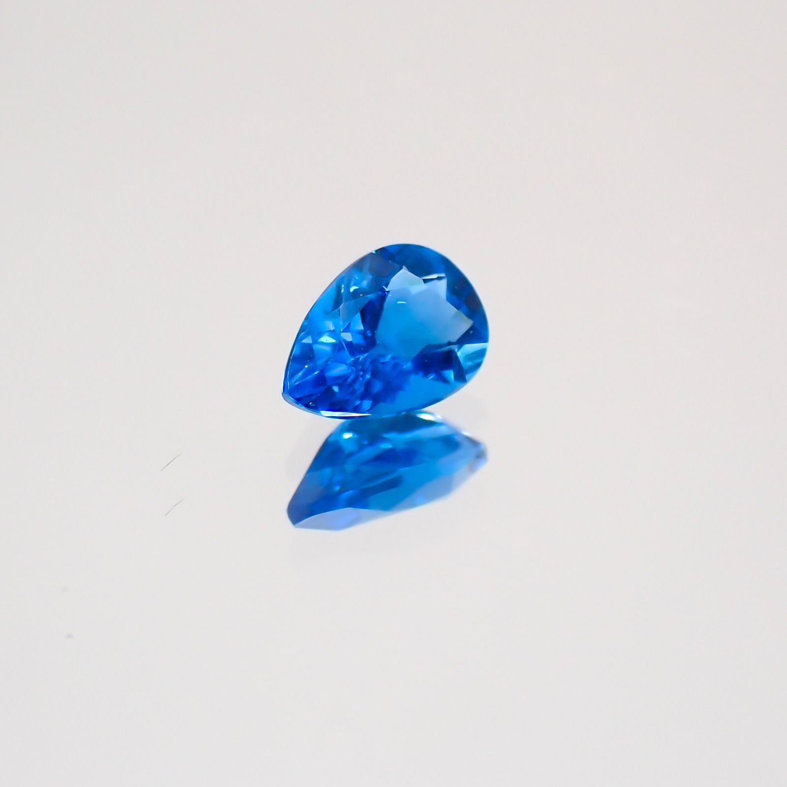アウイナイト ドイツ産 ルース 0.15ct[21019338]4.4×3.1mm前後