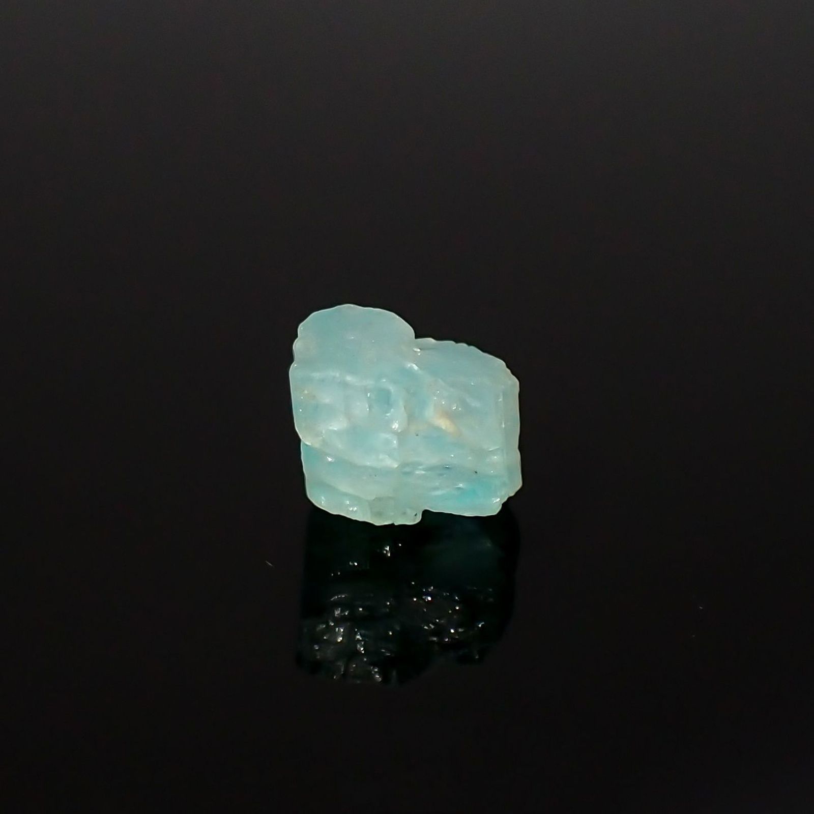 パライバトルマリン 原石 ブラジル・パライバ州バターリャ鉱山産 1.30ct [220515998]5.4x5.8mm前後