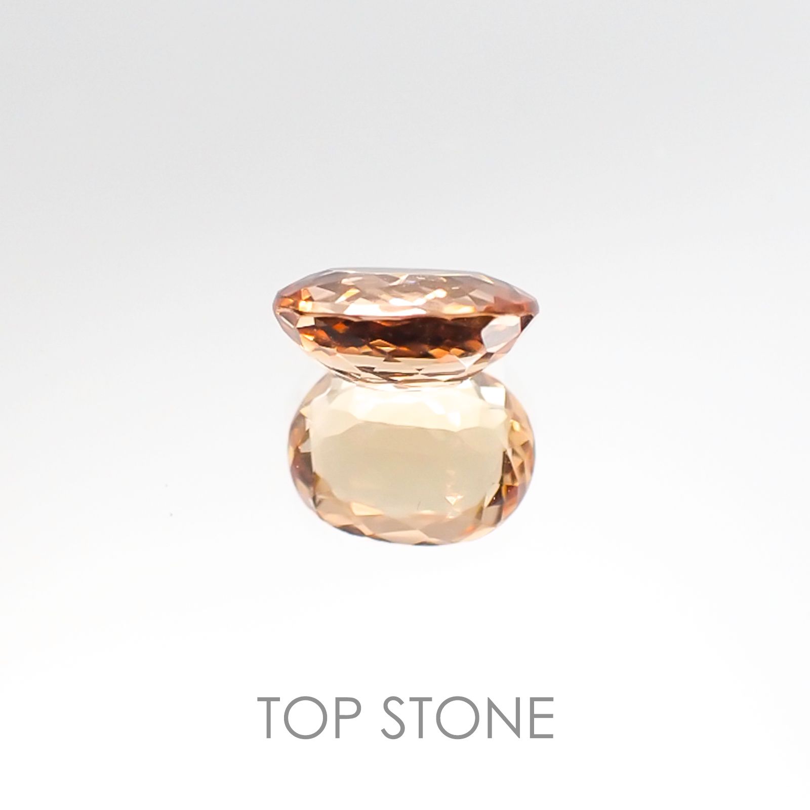 インペリアルトパーズ ブラジル産 ルース 1.59ct[20106516]8.1×6.4mm前後