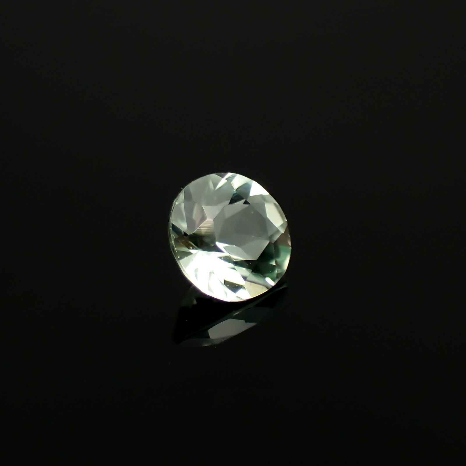 モンテブラサイト(宝石名モンテブラサイト)マダガスカル産 識別済 0.42ct / 4.9x4.8mm前後 [230120296]