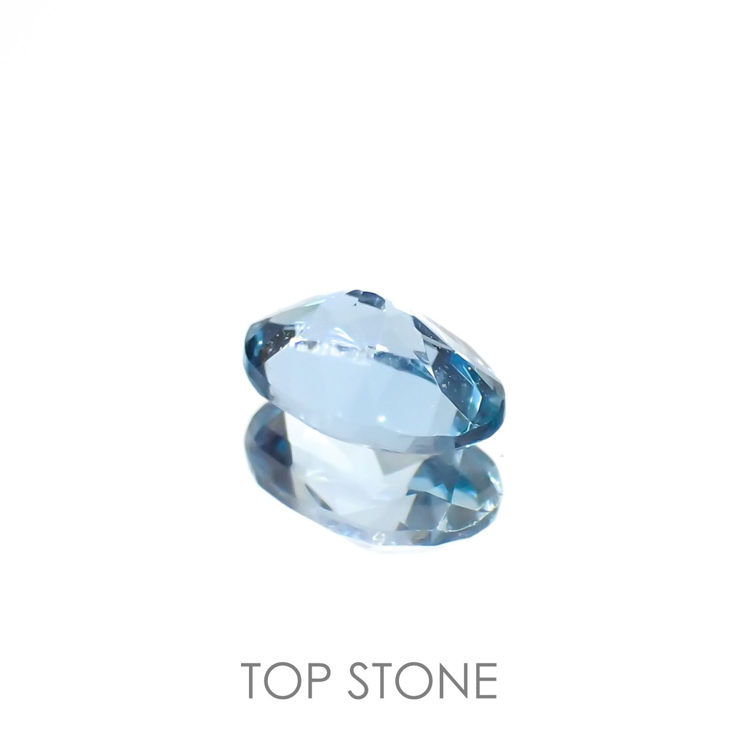 アクアマリン(宝石名アクアマリン)ナイジェリア産 0.38ct 識別済[230220741]6x4mm前後