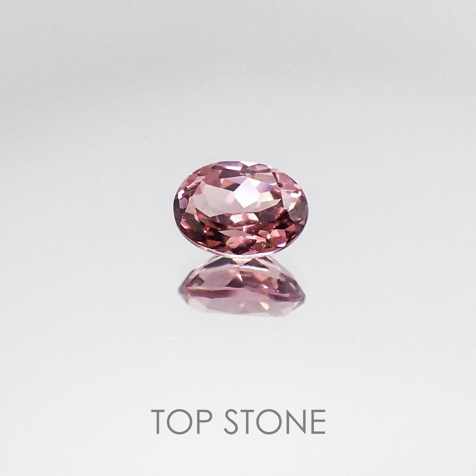 カラーシフト マラヤガーネット(宝石名ガーネット)タンザニア・マヘンゲ産 1.04ct 識別済[220717107]6.8x5mm前後