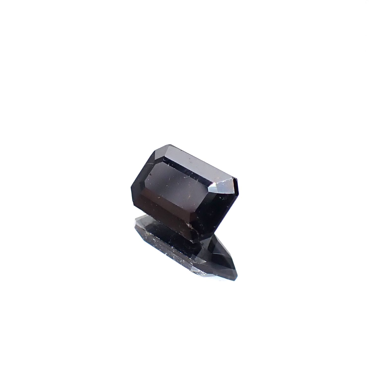 ルチル単結晶 ブラジル産 1.74ct [250630604]8.2x5.3mm前後
