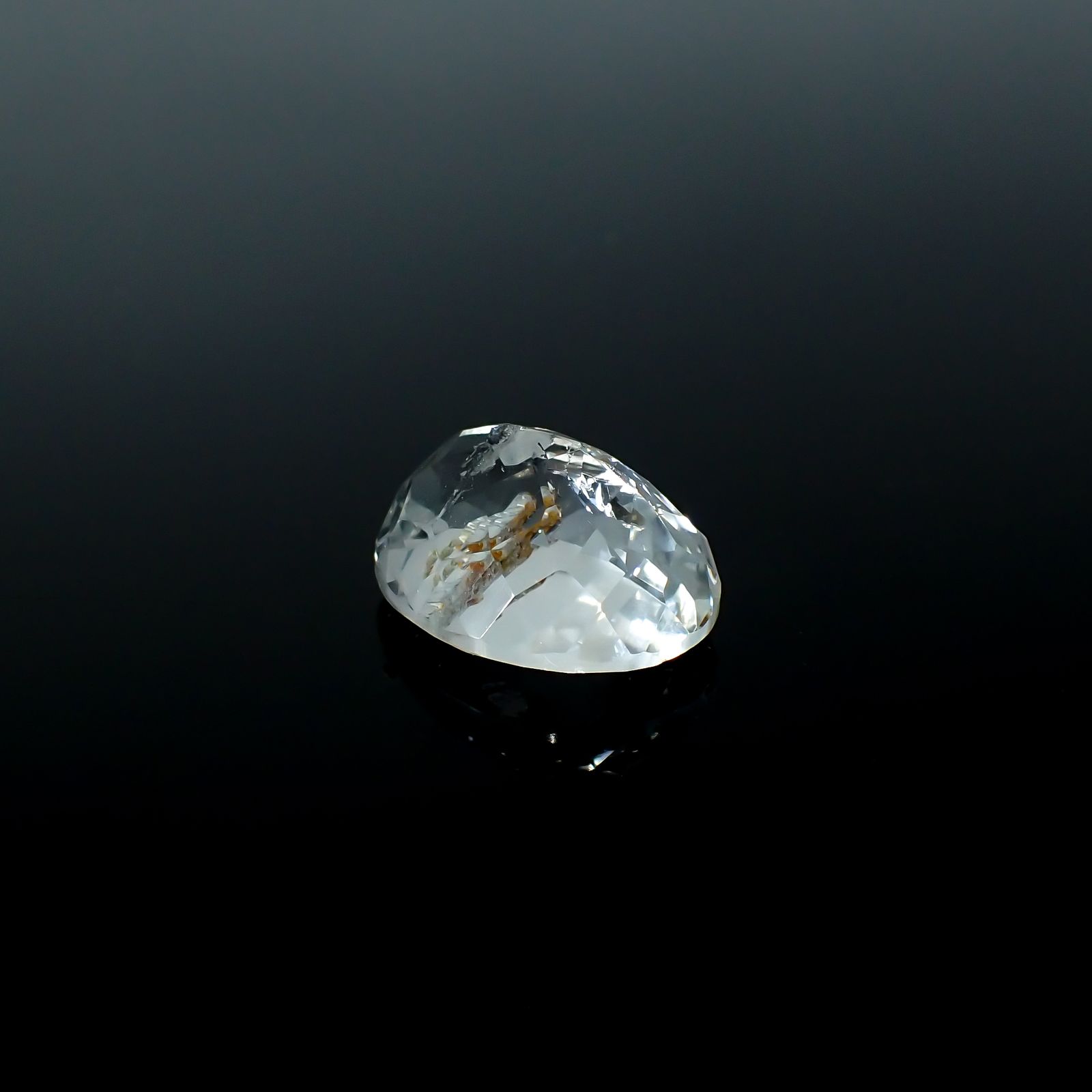 アパタイトイントパーズ(宝石名アパタイト イン トパーズ)ブラジル産 21.10ct 識別済[240225933]18x14mm前後
