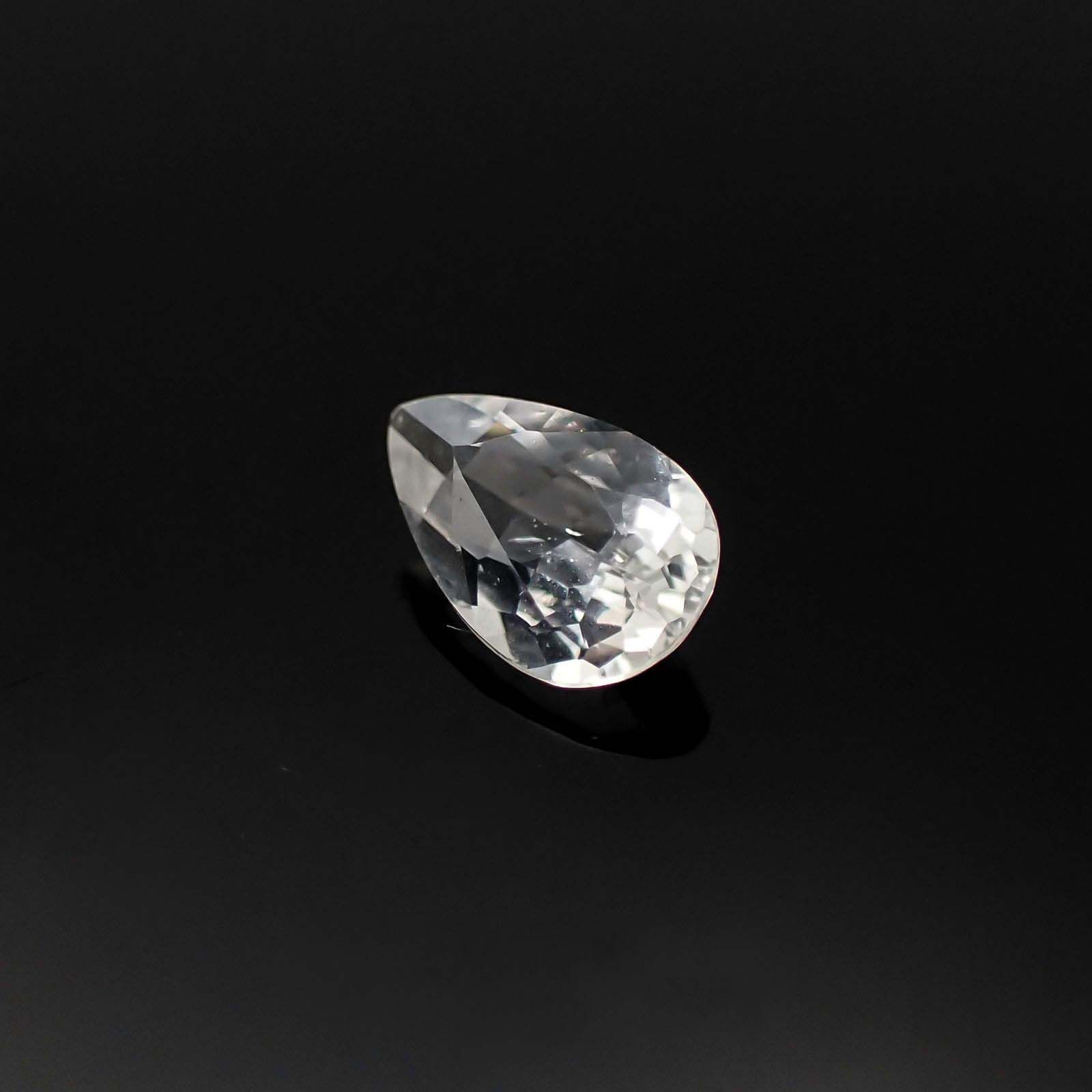 テネブレッセンススキャポライト(宝石名スキャポライト)アフガニスタン産 識別済 0.37ct / 6.8x4.2mm前後 [230722565]