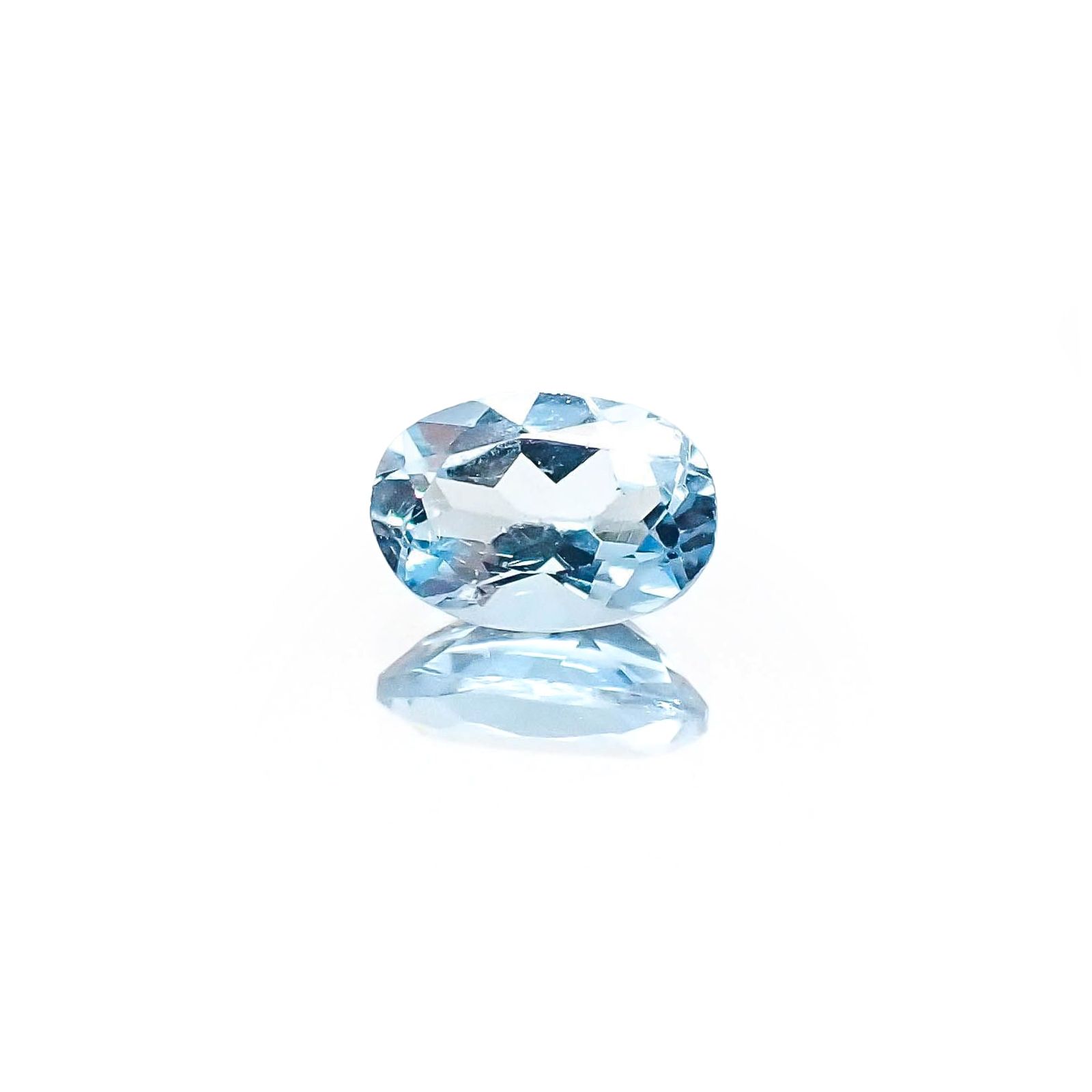 アクアマリン サンタマリアカラー(宝石名アクアマリン)モザンビーク産 識別済 0.45ct / 6.1x4.2mm前後 [2630622262]