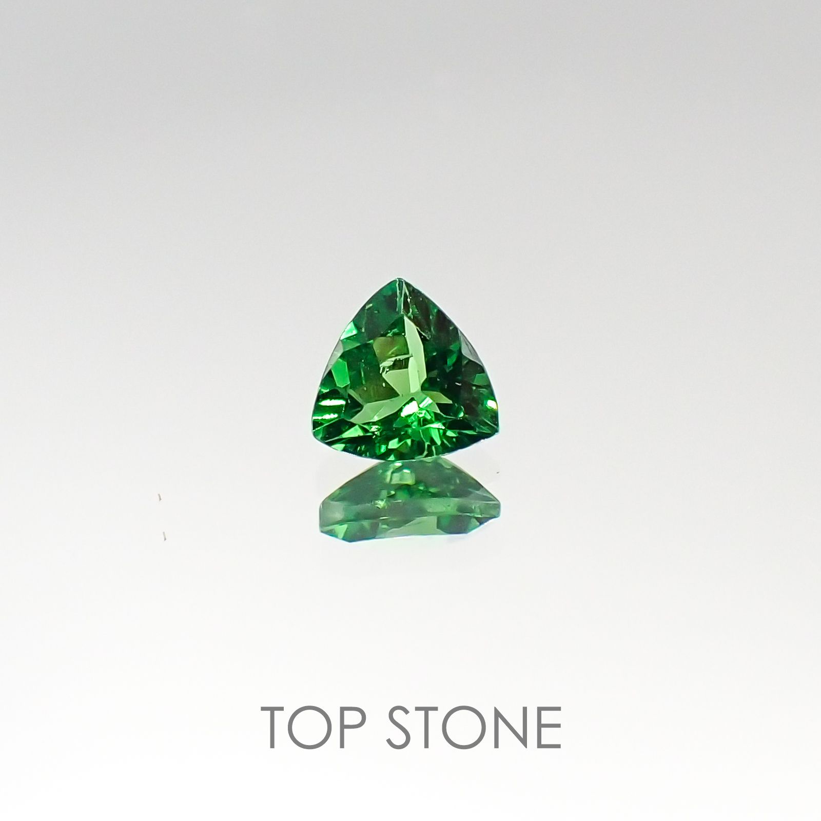 ツァボライト タンザニア産 ルース 0.27ct[20095711]4.1×4mm前後
