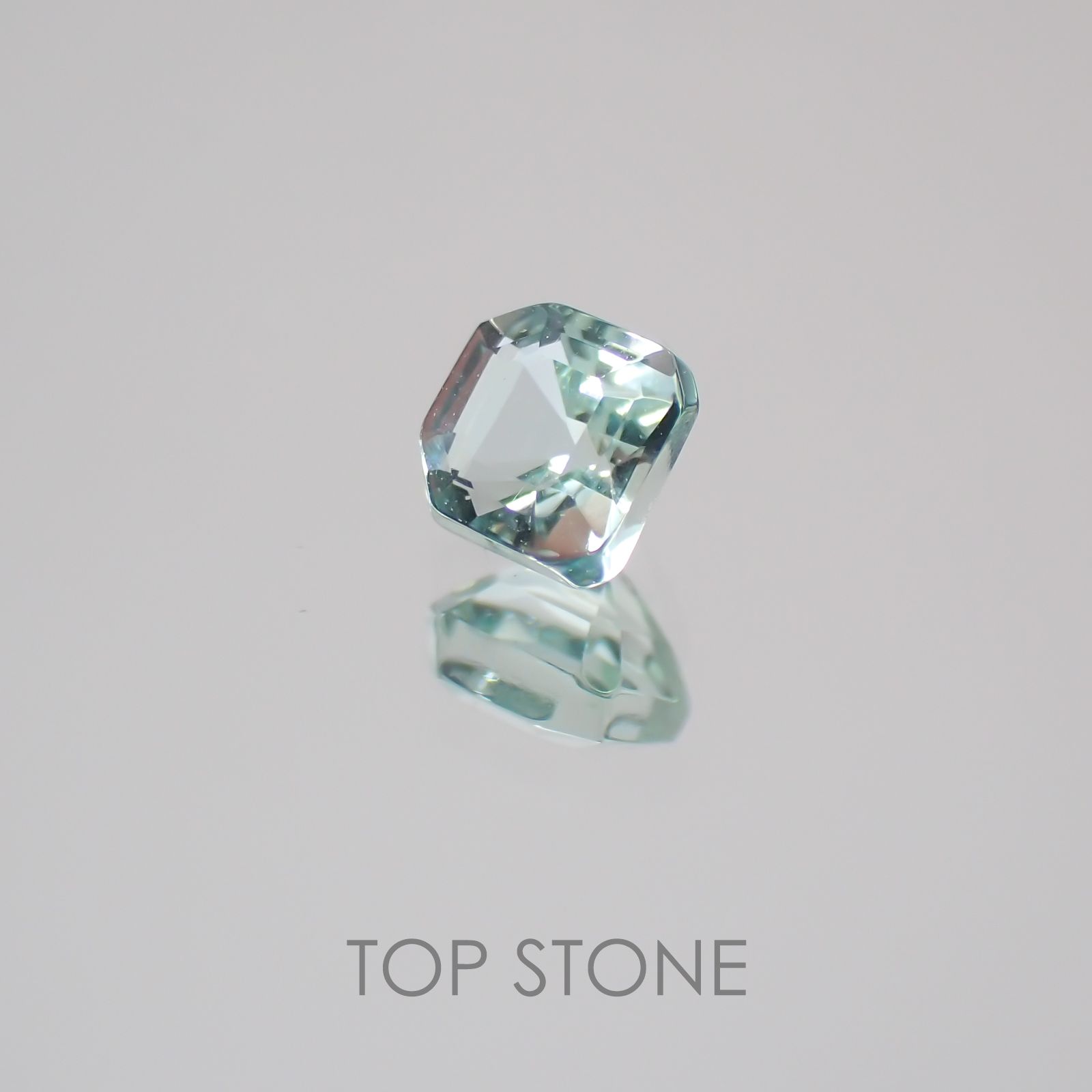 ミントベリル(グリーンベリル) ブラジル産 ルース 0.19ct[21059714]3.2×3.2mm前後