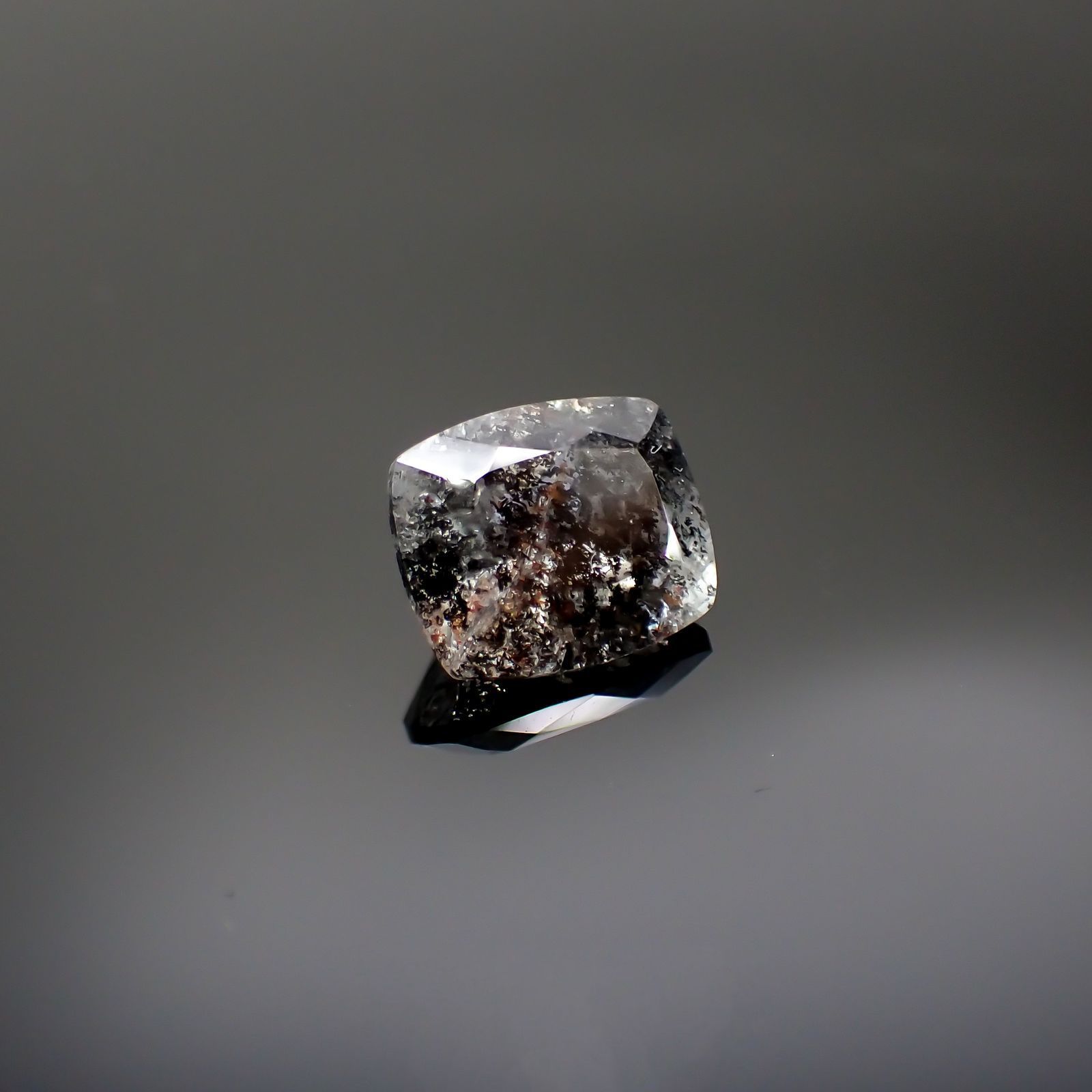 モスアクアマリン ブラジル産 2.89ct[220716802]10.1x8.4mm前後