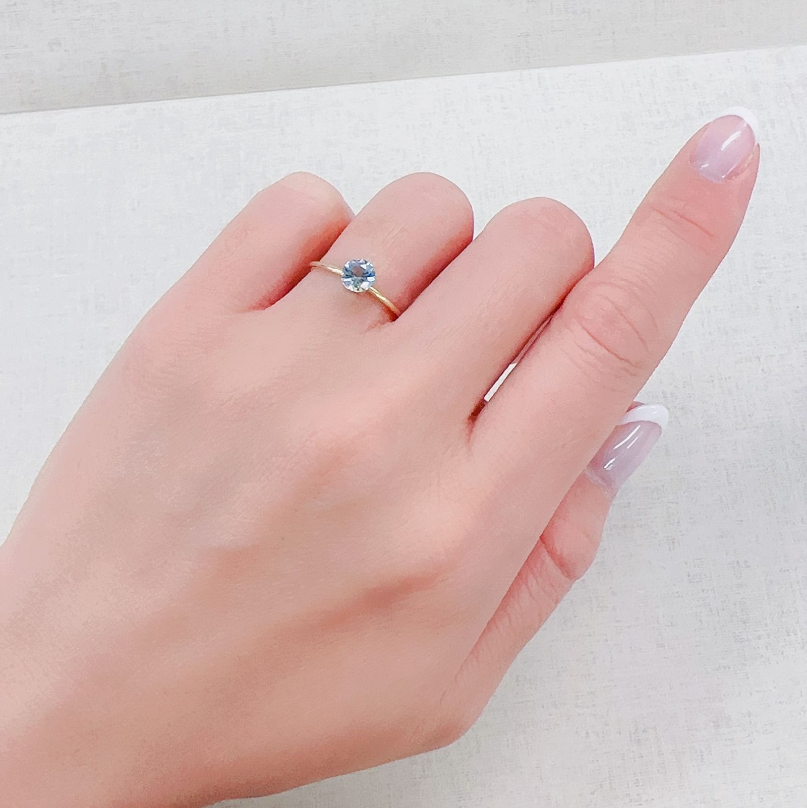 アクアマリン(宝石名アクアマリン)モザンビーク産 0.42ct 識別済[230421766]5.1x5mm前後