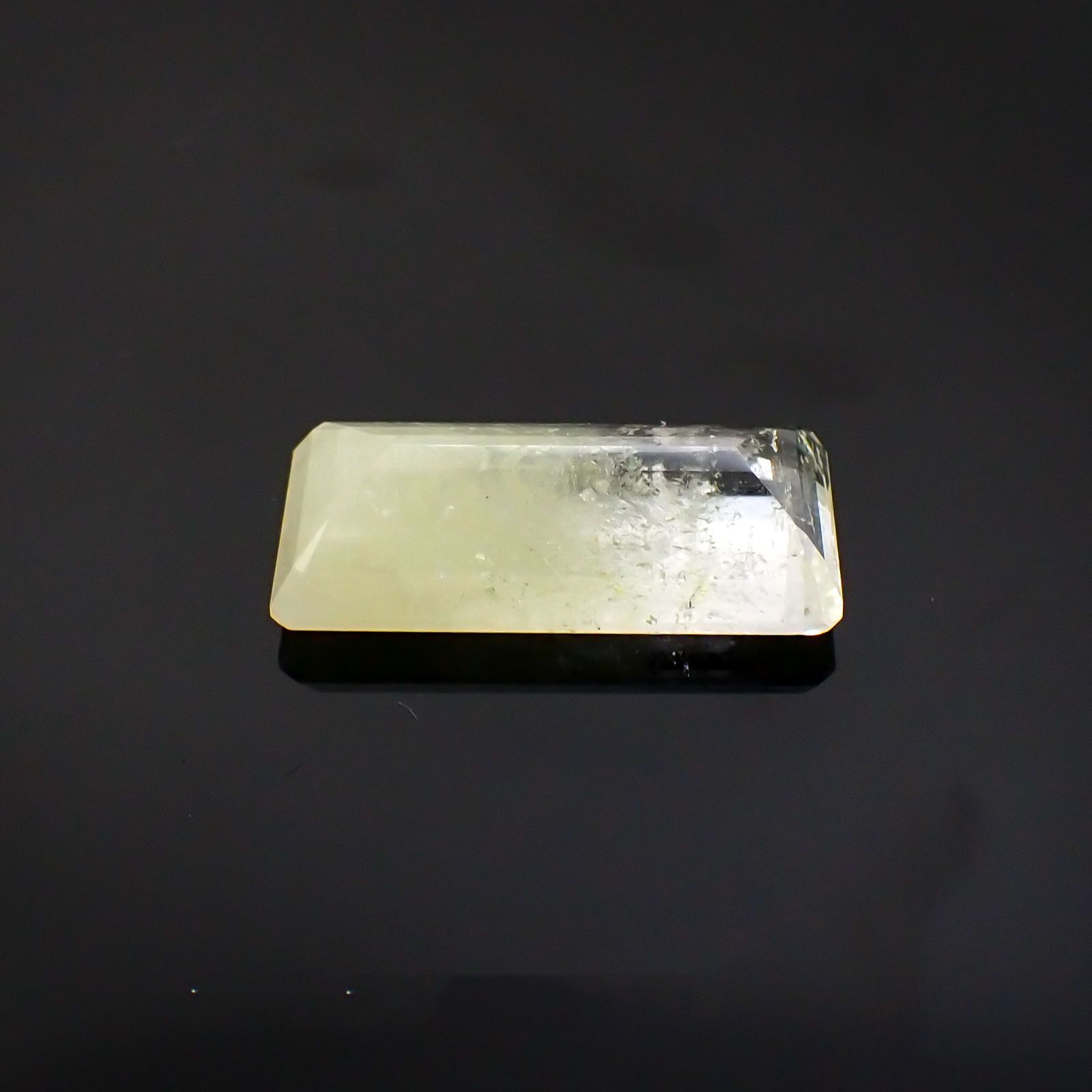 サルファーインクォーツ ブラジル産 12.08ct[231124309]22.1x10mm前後