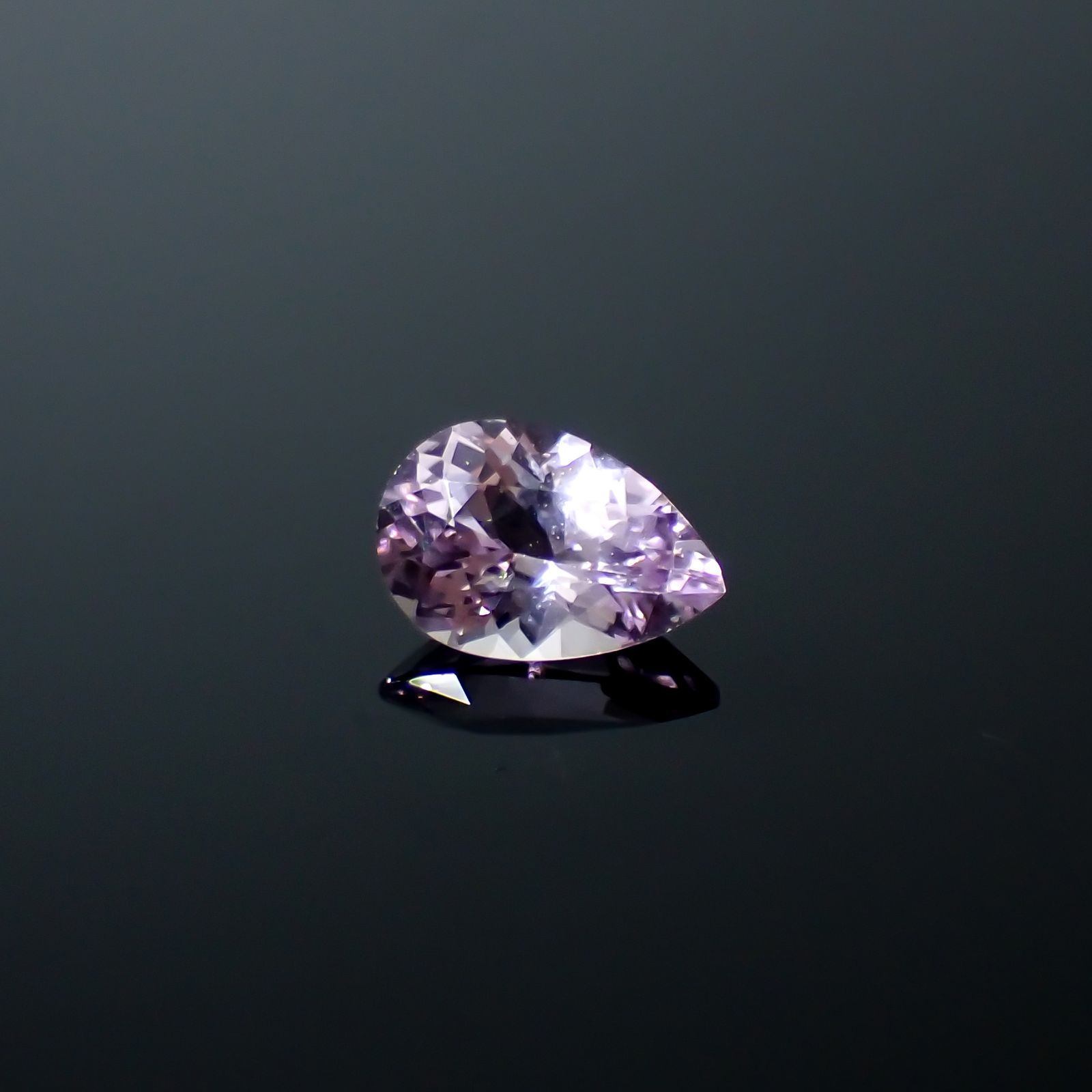 ピンクサファイア(宝石名サファイア)スリランカ/マダガスカル産 0.40ct 識別済[240226311]5.7x3.8mm前後