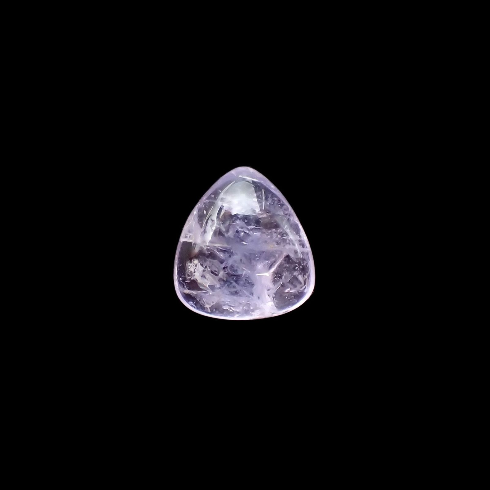 ハックマナイト(宝石名ハックマナイト)アフガニスタン産 識別済 0.69ct / 6.3x6.6mm前後 [220114032]